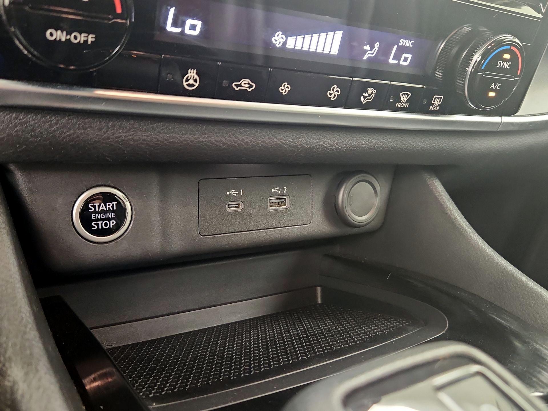 Thumbnail: 2021 Nissan Rogue - 18