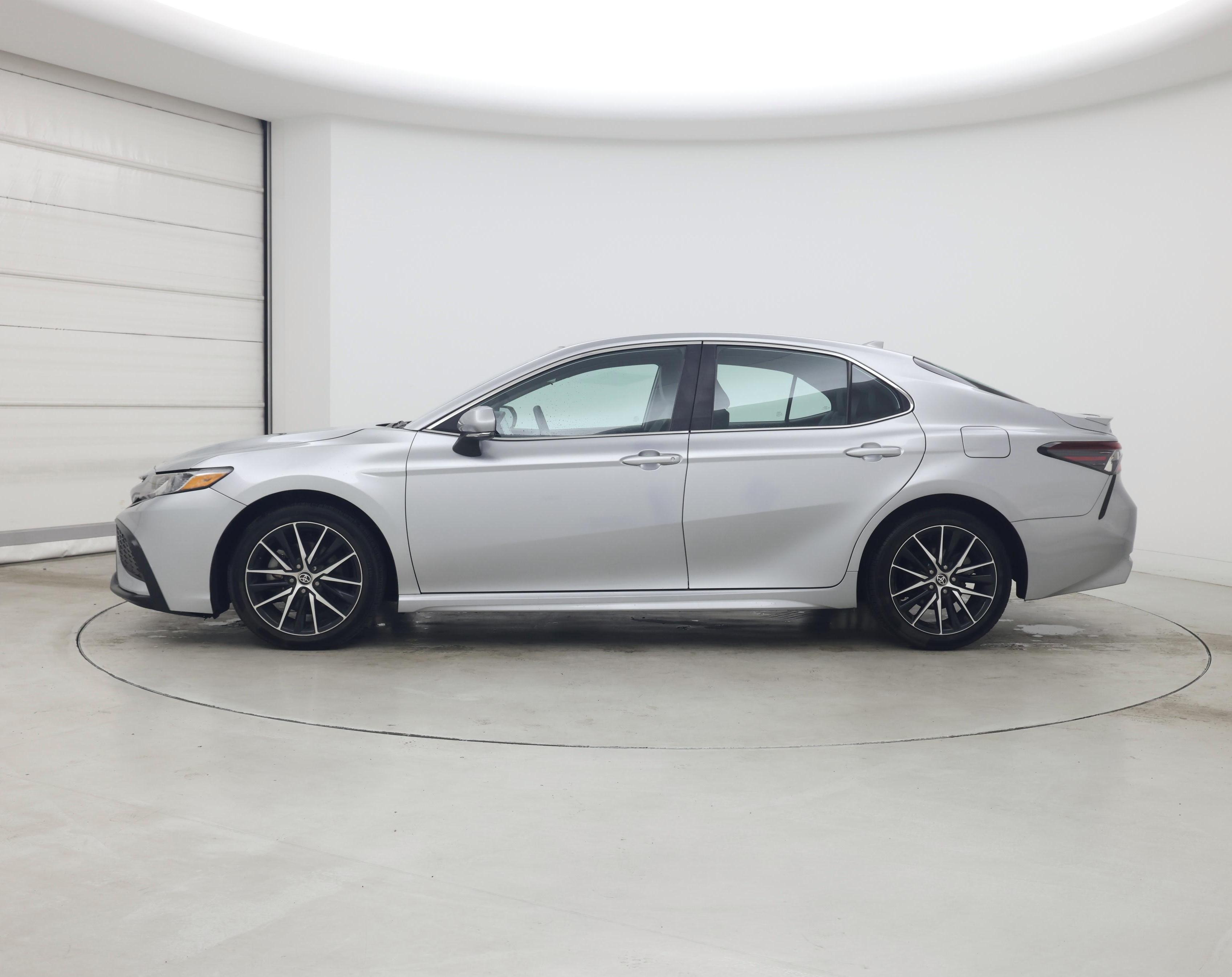 Thumbnail: 2023 Toyota Camry - 3