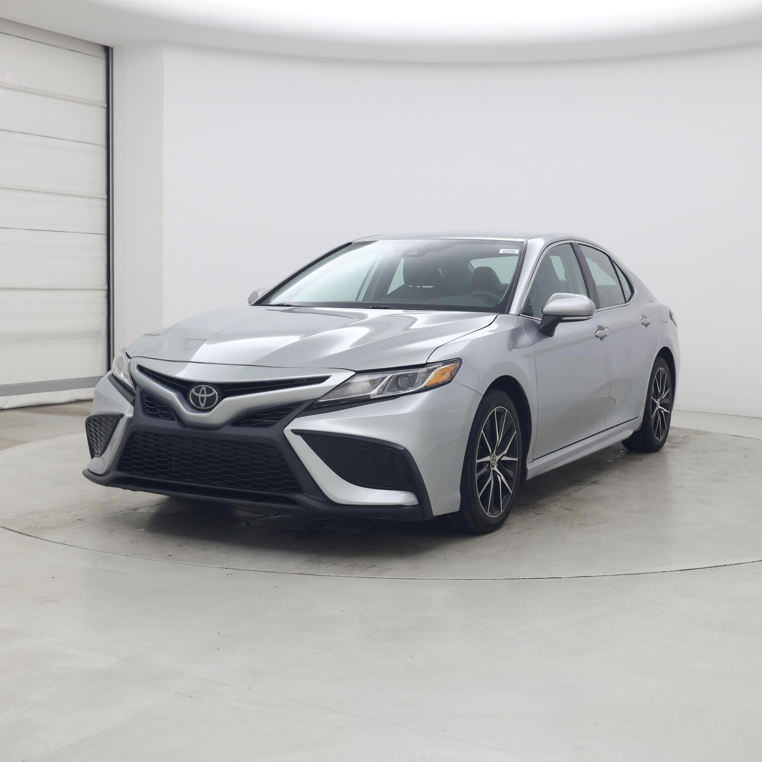 Thumbnail: 2023 Toyota Camry - 4