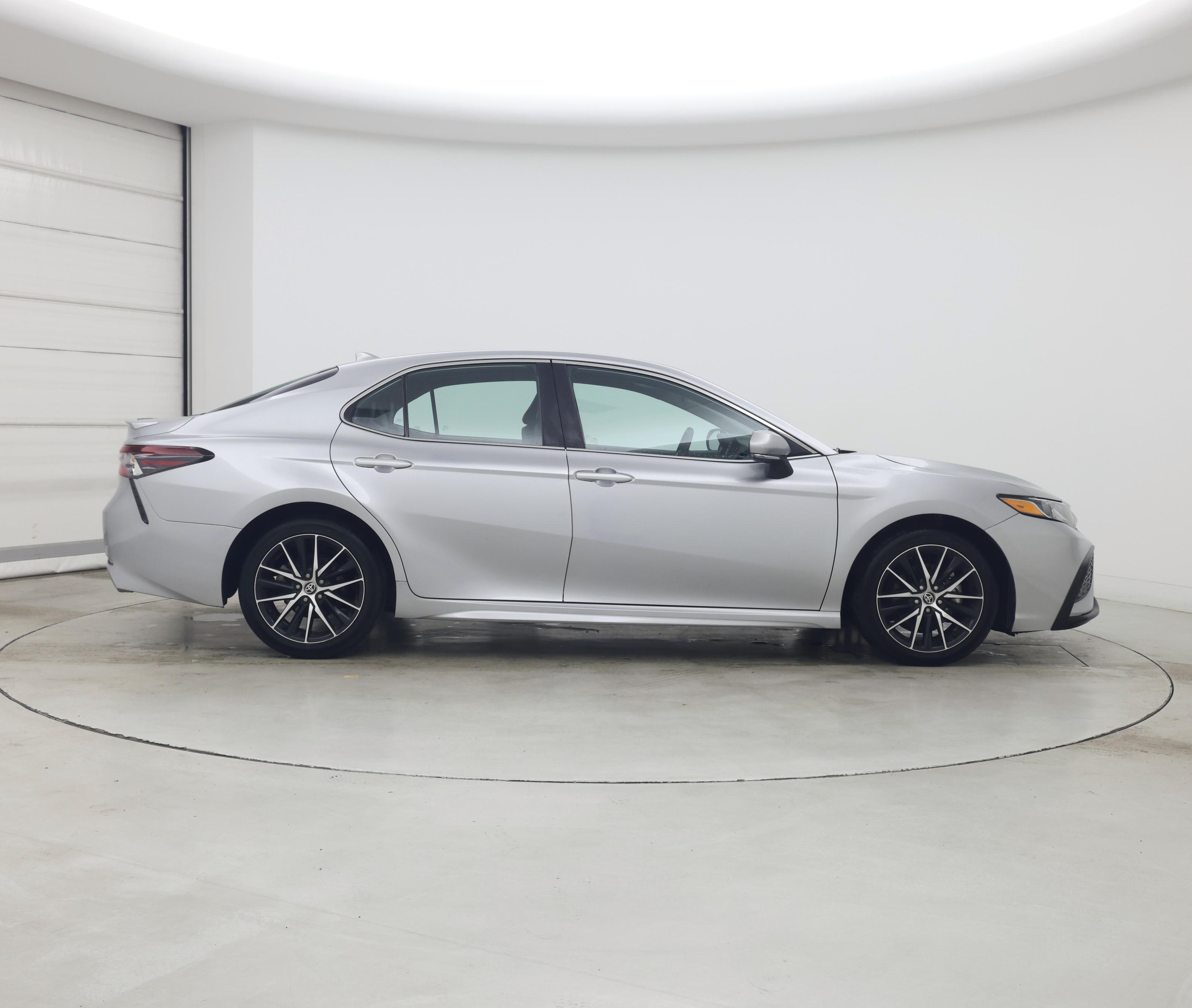 Thumbnail: 2023 Toyota Camry - 7