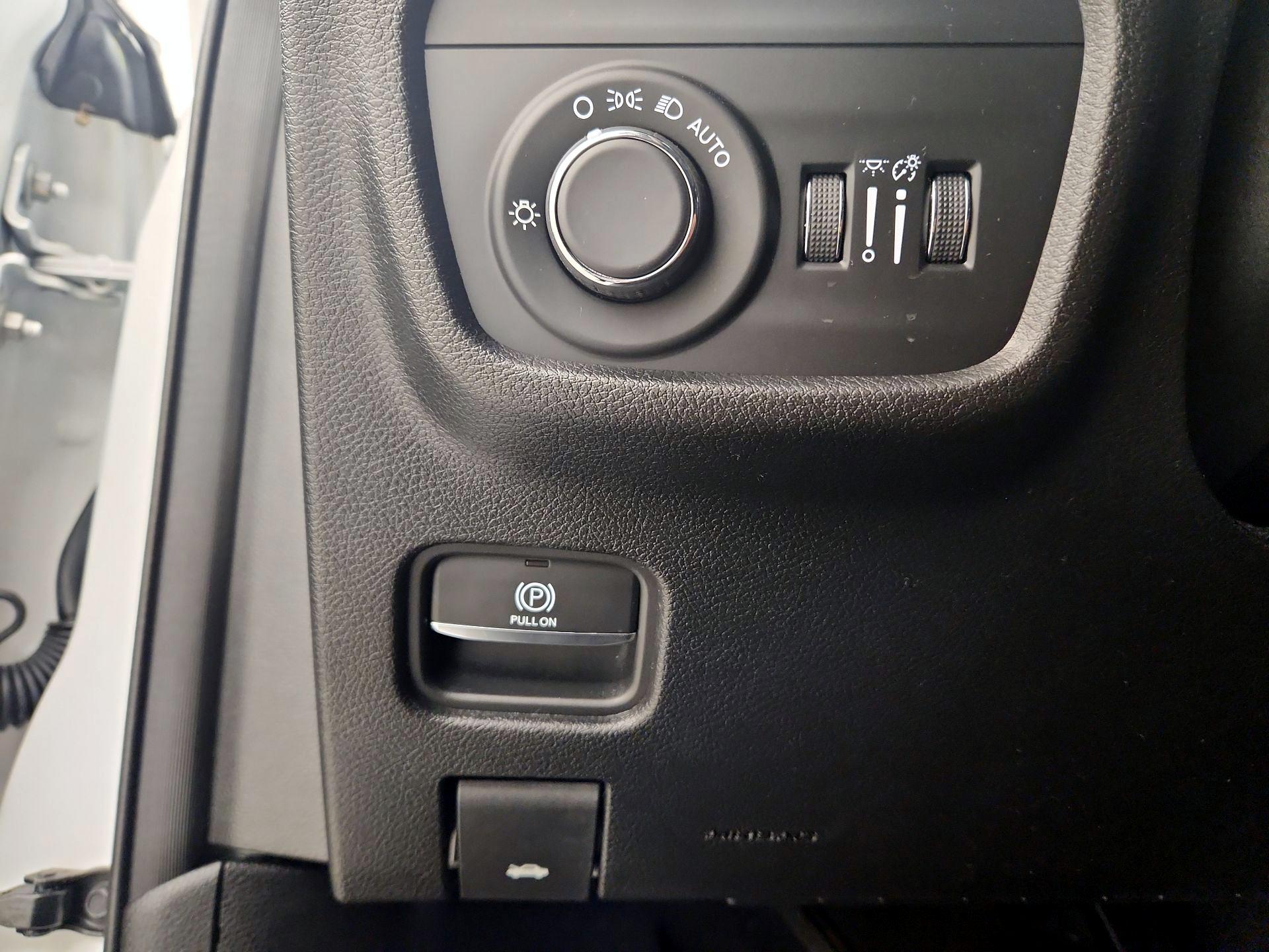 Thumbnail: 2023 Jeep Grand Cherokee - 13