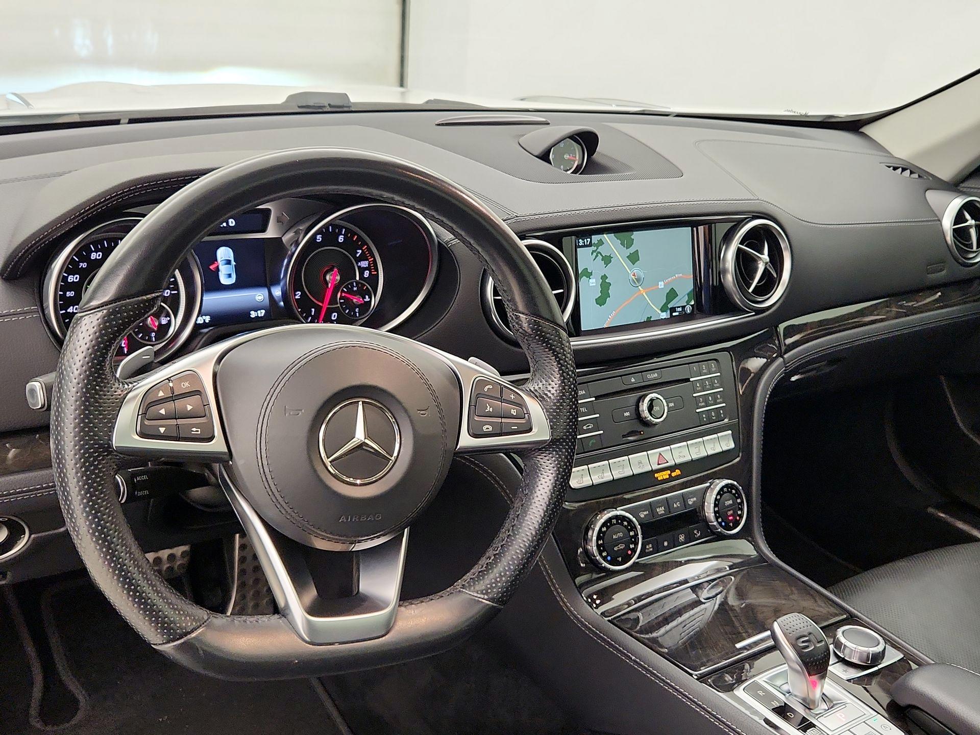 Thumbnail: 2018 Mercedes-Benz SL-Class - 9