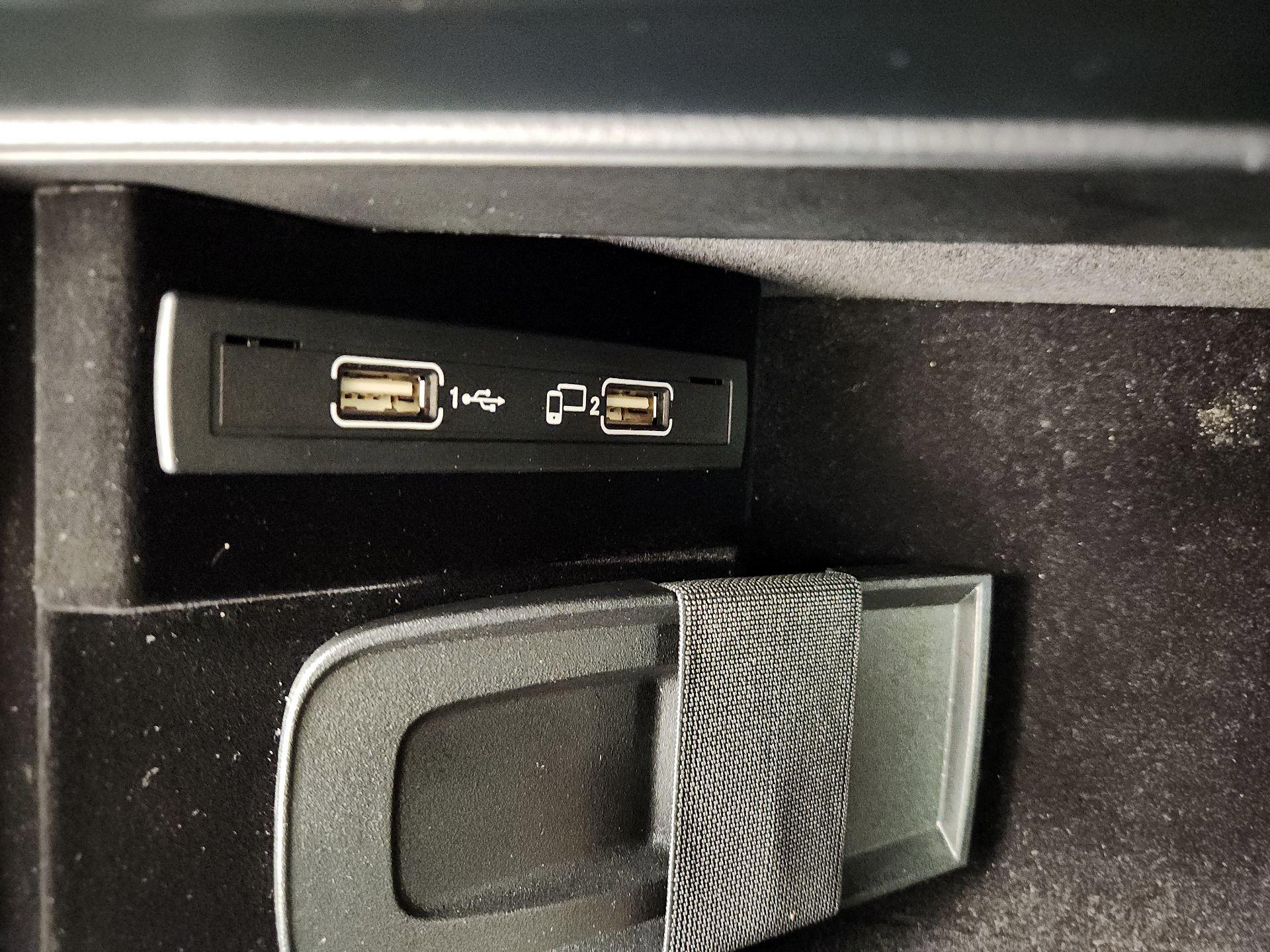 Thumbnail: 2018 Mercedes-Benz SL-Class - 19