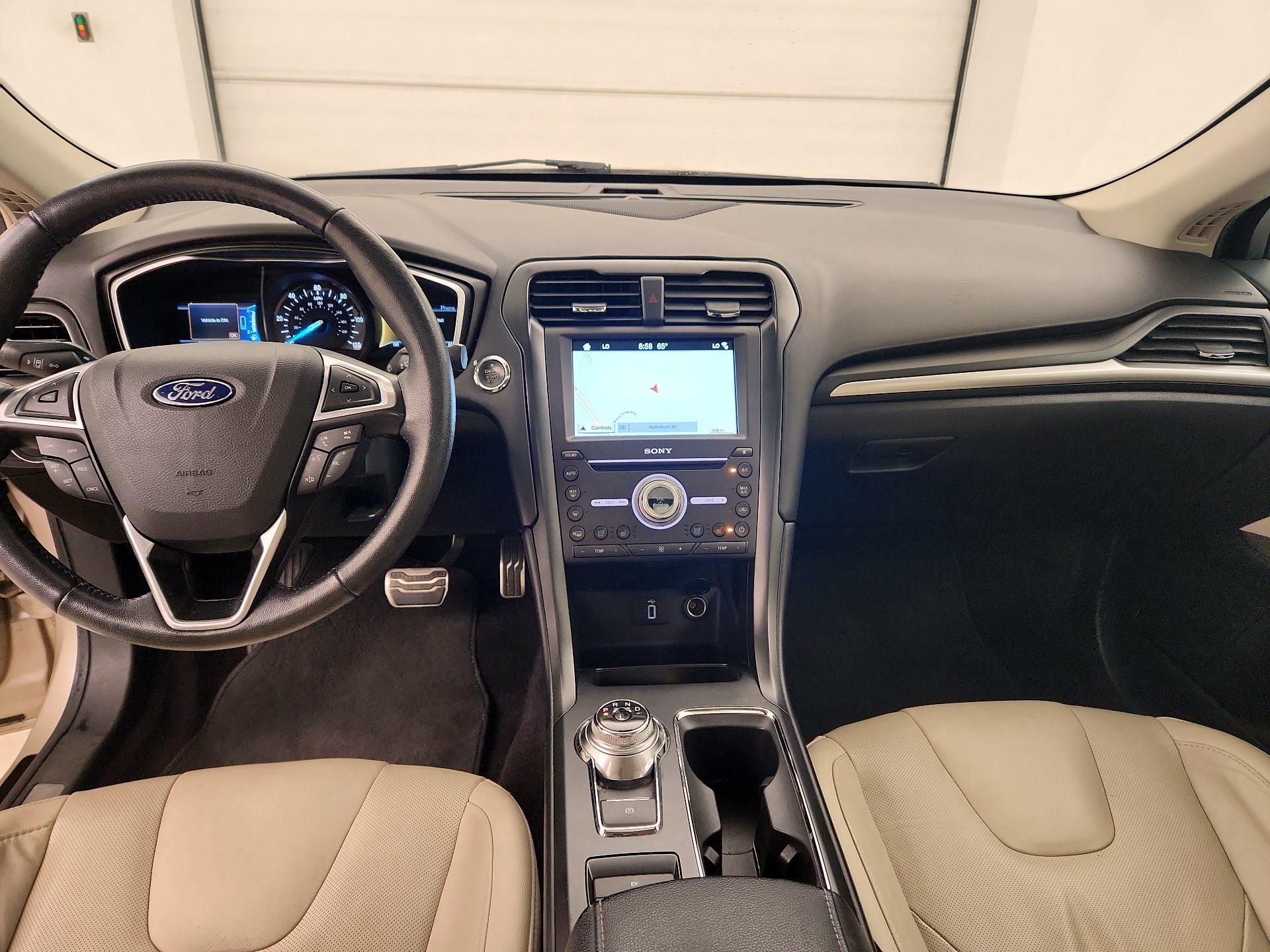 Thumbnail: 2017 Ford Fusion - 9