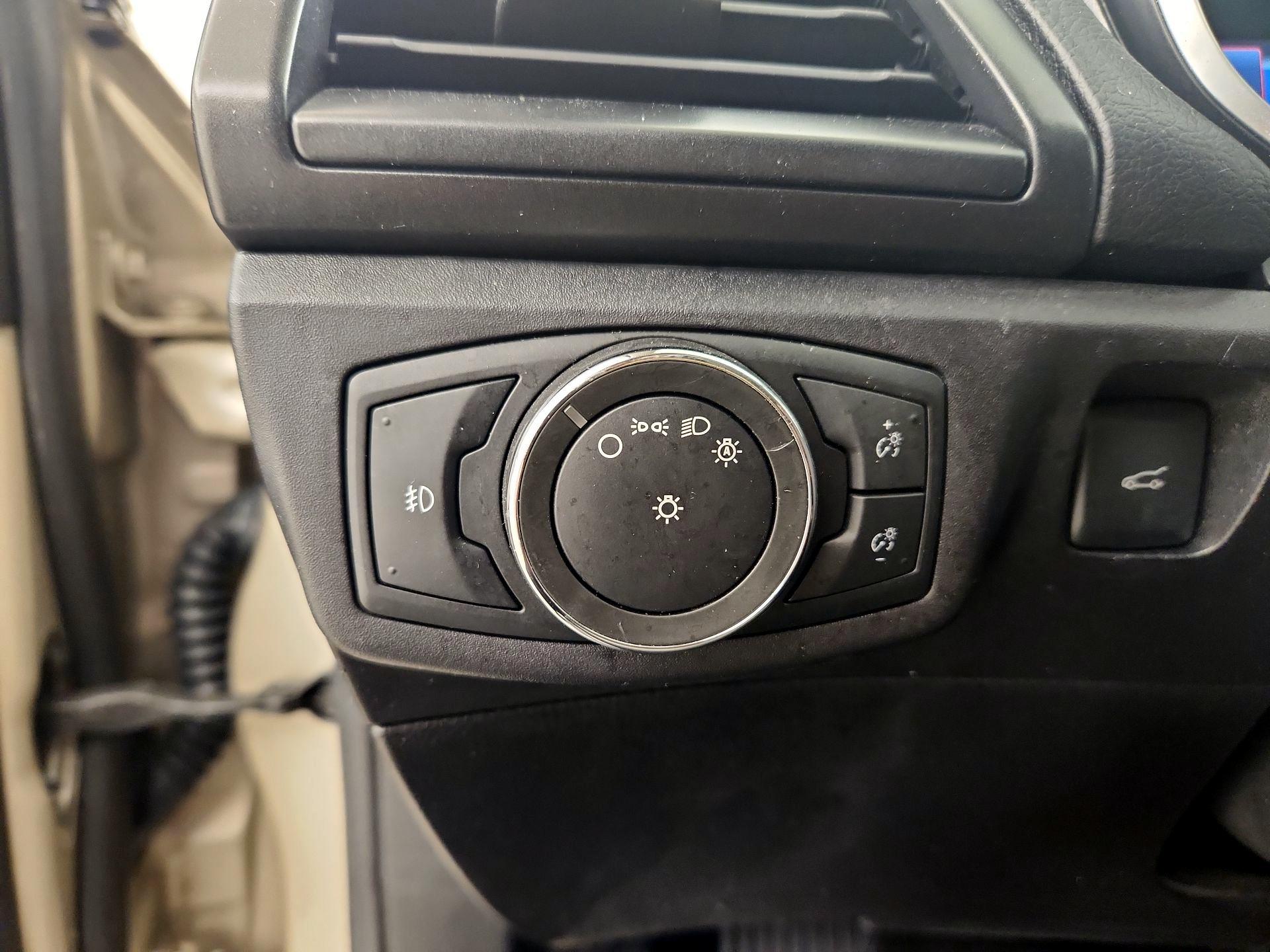 Thumbnail: 2017 Ford Fusion - 13