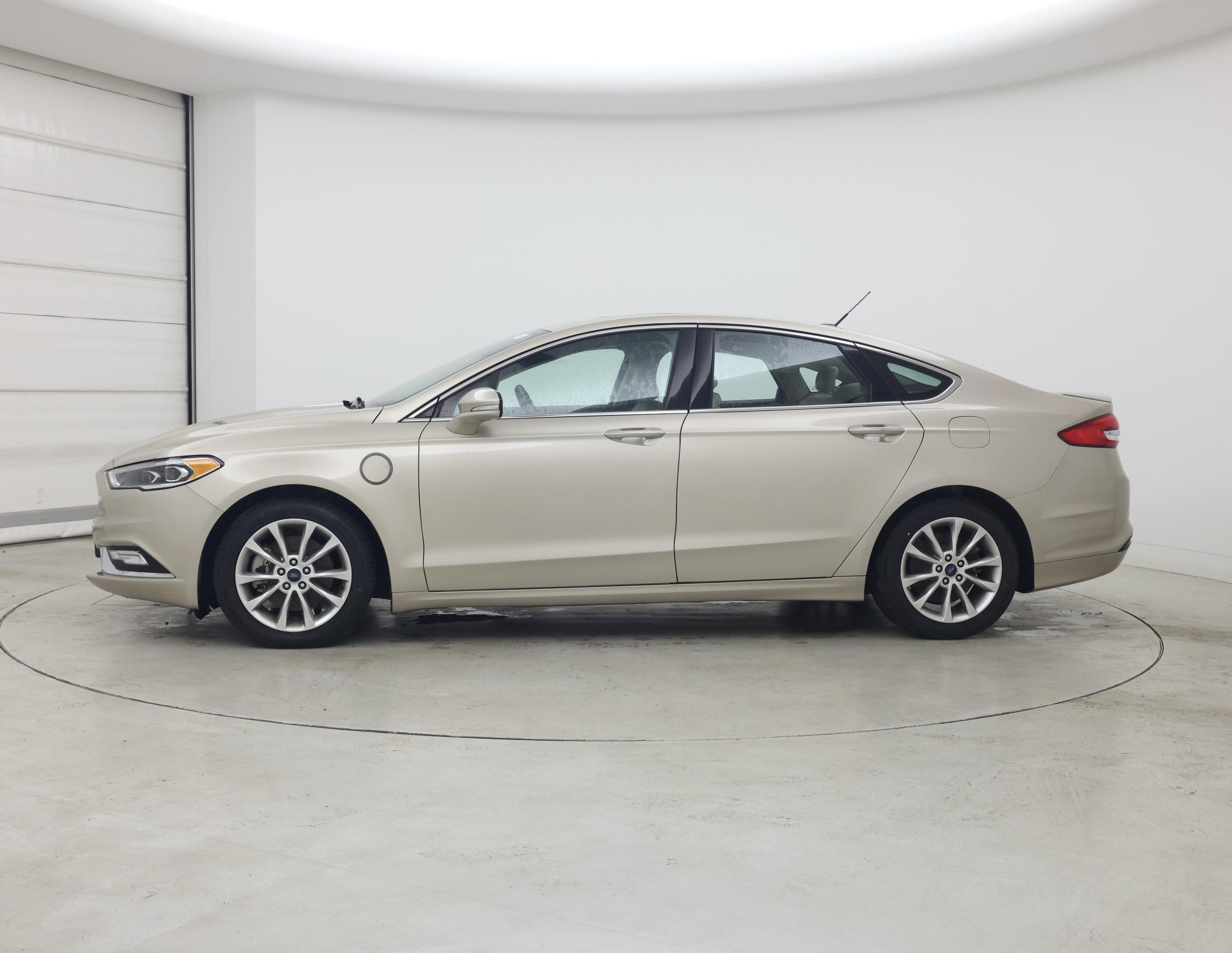 Thumbnail: 2017 Ford Fusion - 3