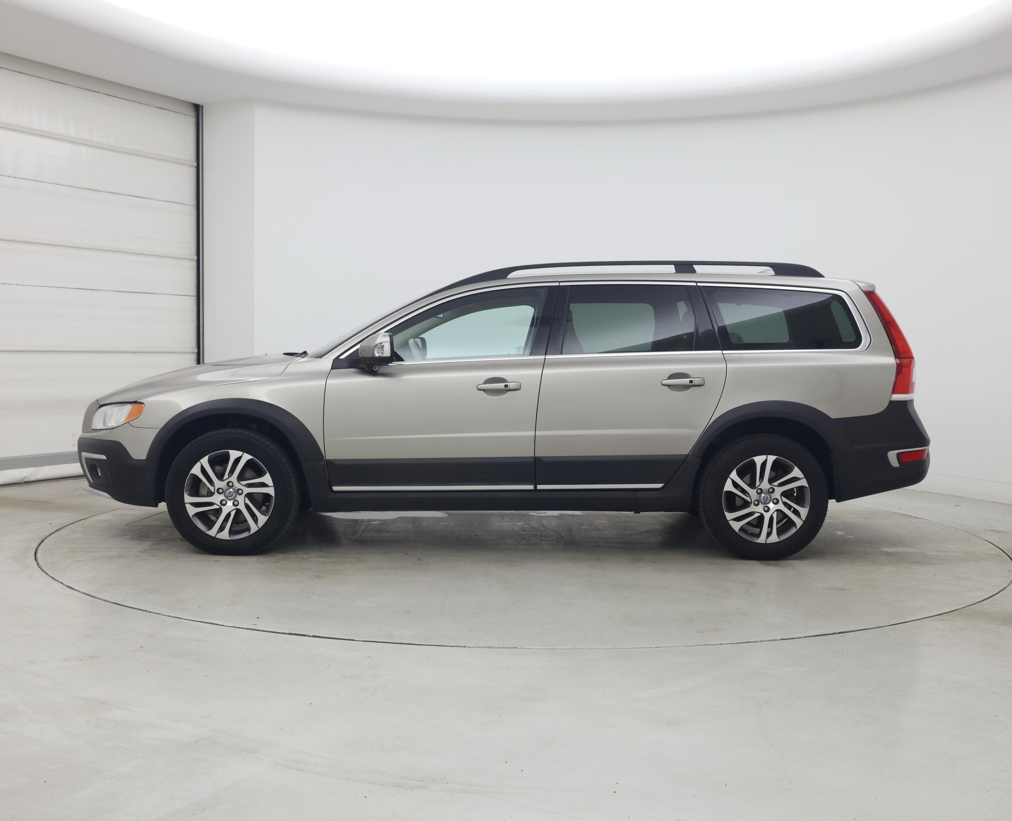 Thumbnail: 2015 Volvo XC70 - 3