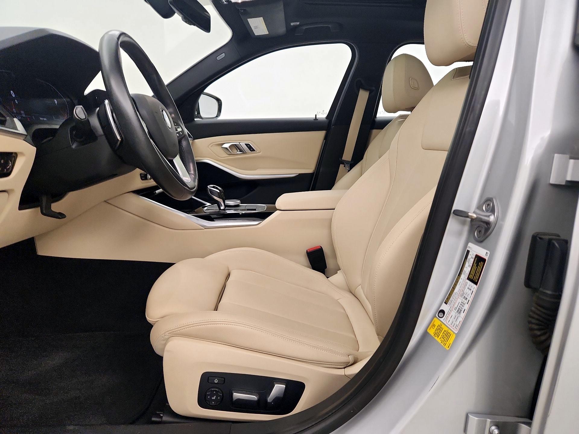 Thumbnail: 2019 BMW 3 Series - 11