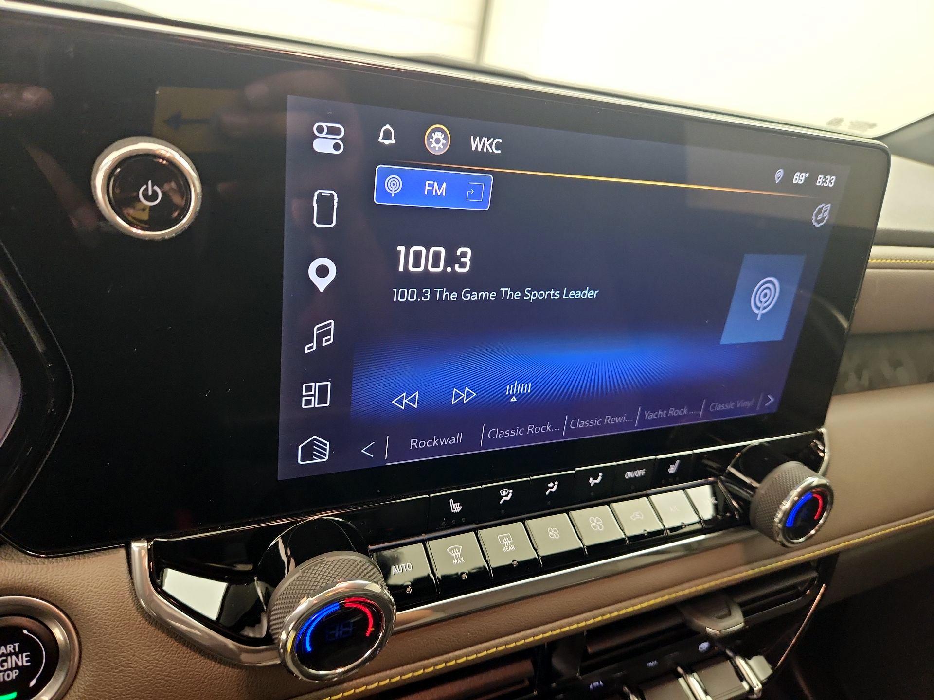Thumbnail: 2024 Chevrolet Colorado - 16