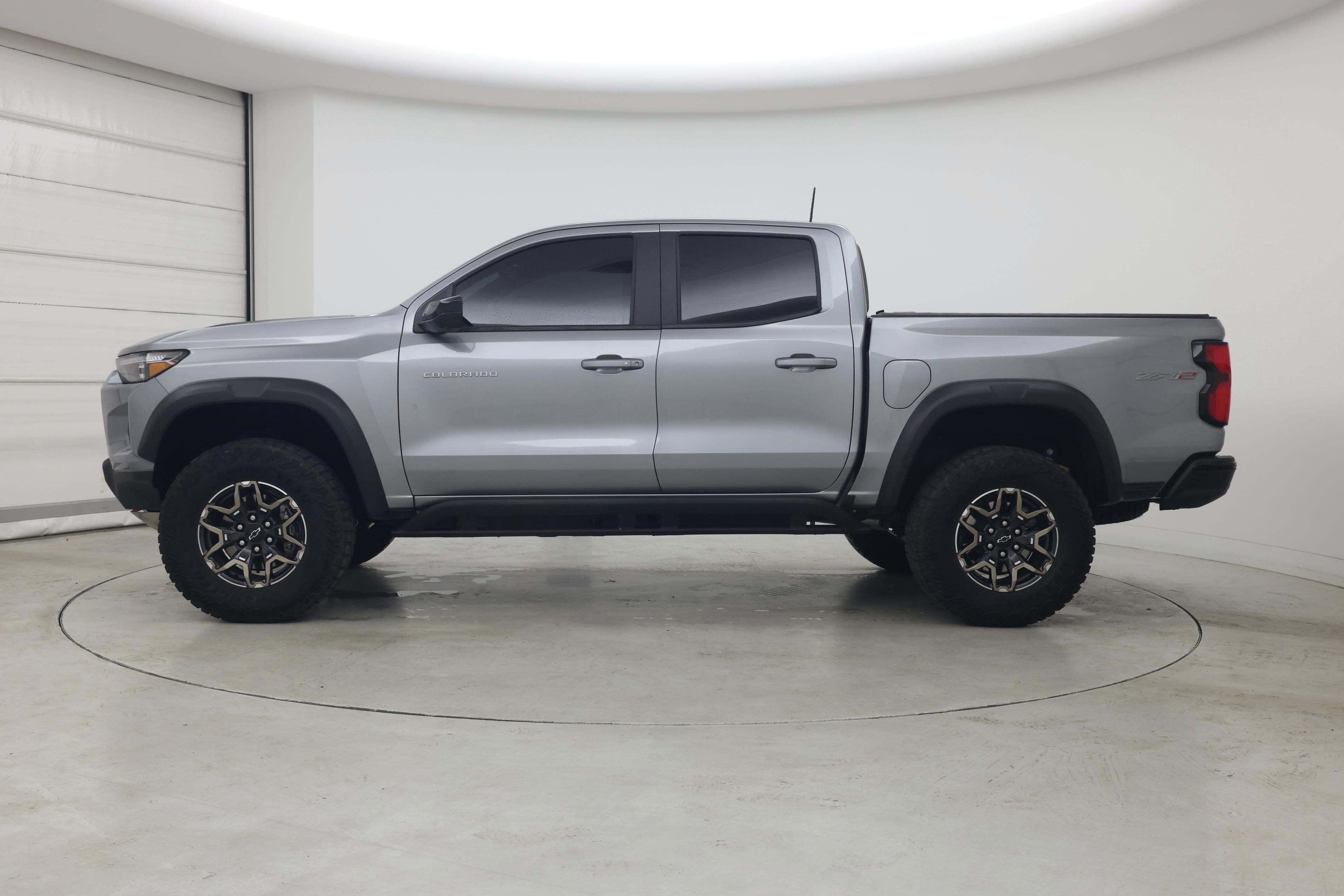 Thumbnail: 2024 Chevrolet Colorado - 3