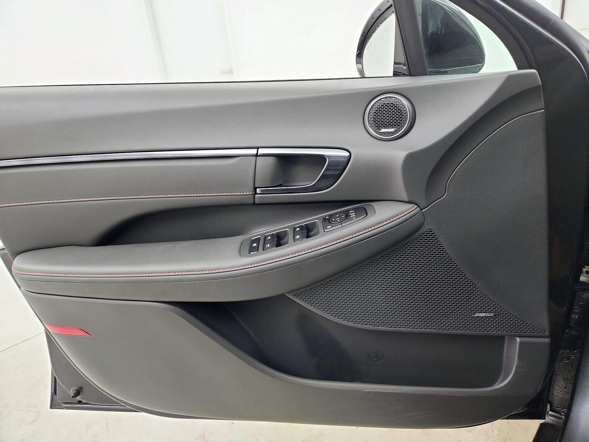 Thumbnail: 2023 Hyundai Sonata - 12