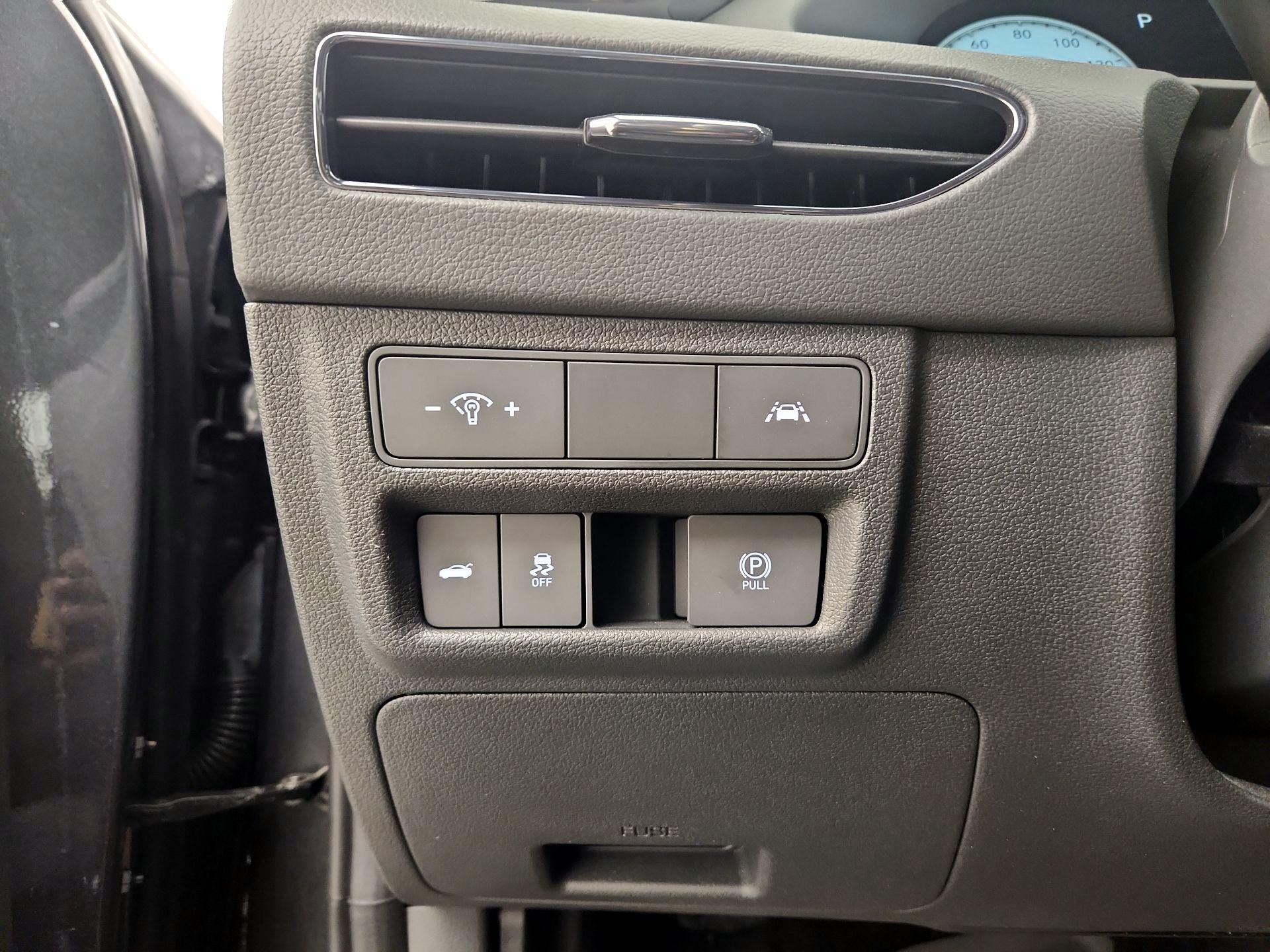 Thumbnail: 2023 Hyundai Sonata - 13