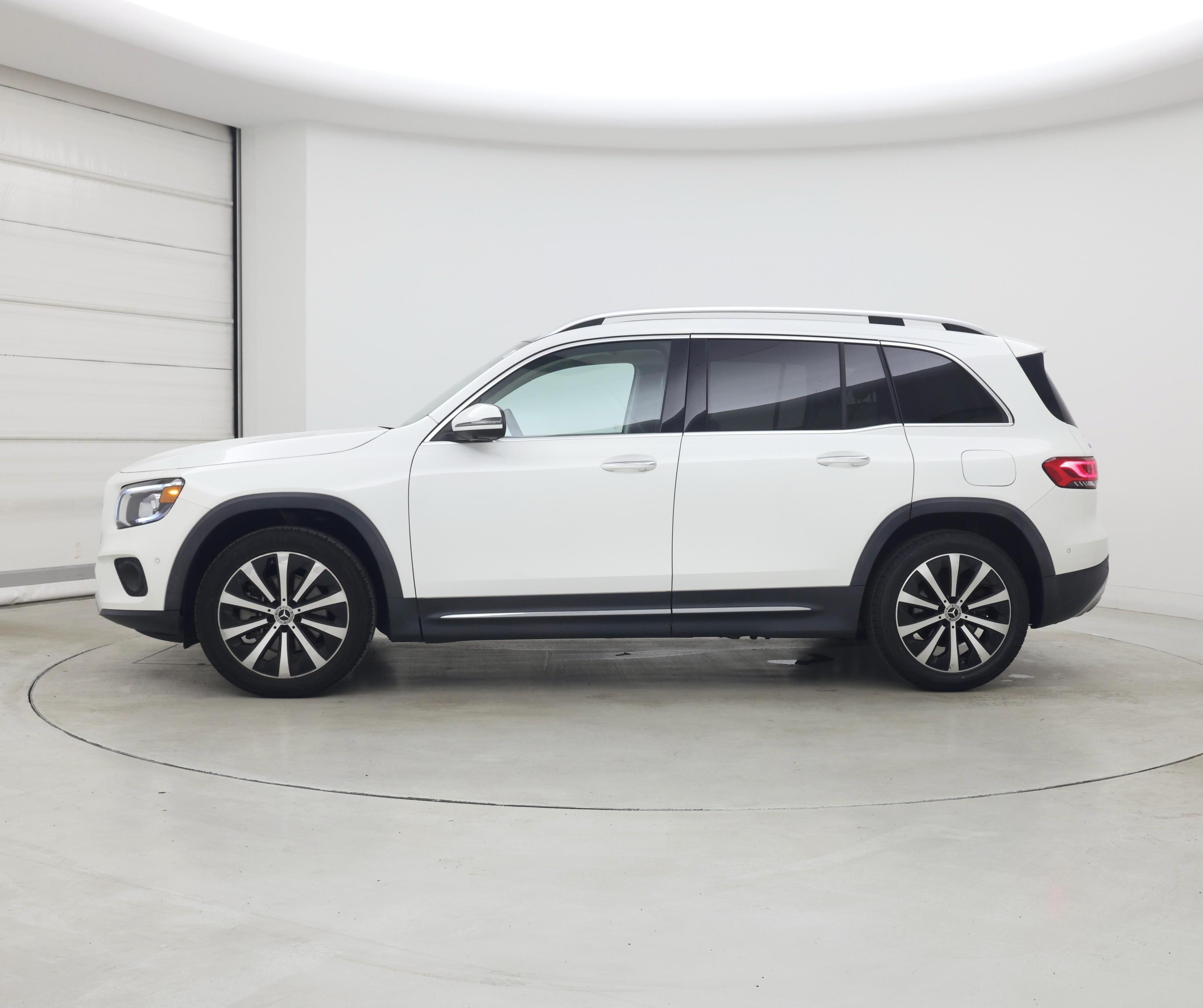 Thumbnail: 2022 Mercedes-Benz GLB - 3