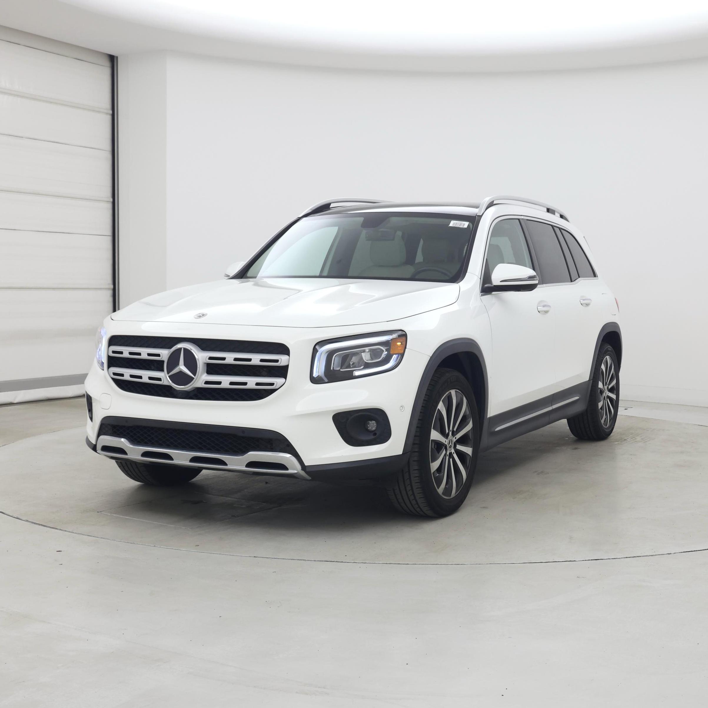 Thumbnail: 2022 Mercedes-Benz GLB - 4