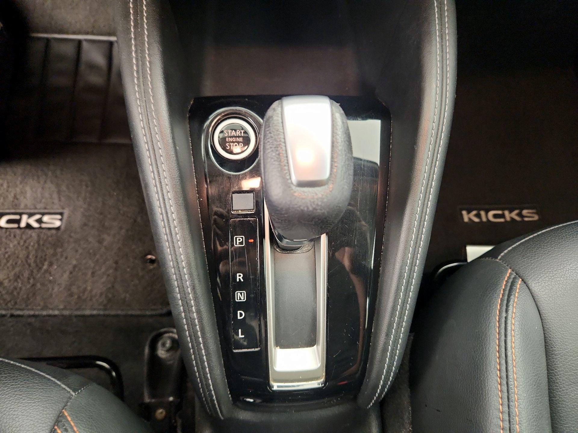 Thumbnail: 2019 Nissan Kicks - 17