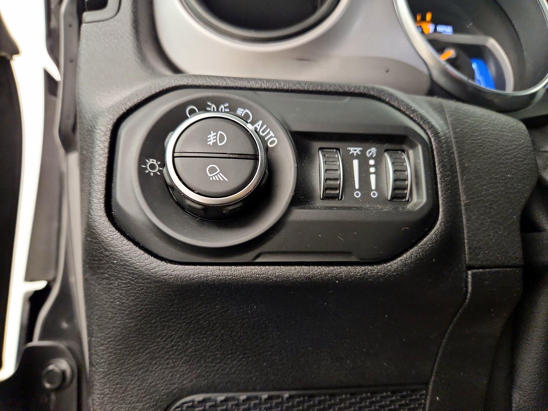 Thumbnail: 2021 Jeep Gladiator - 13