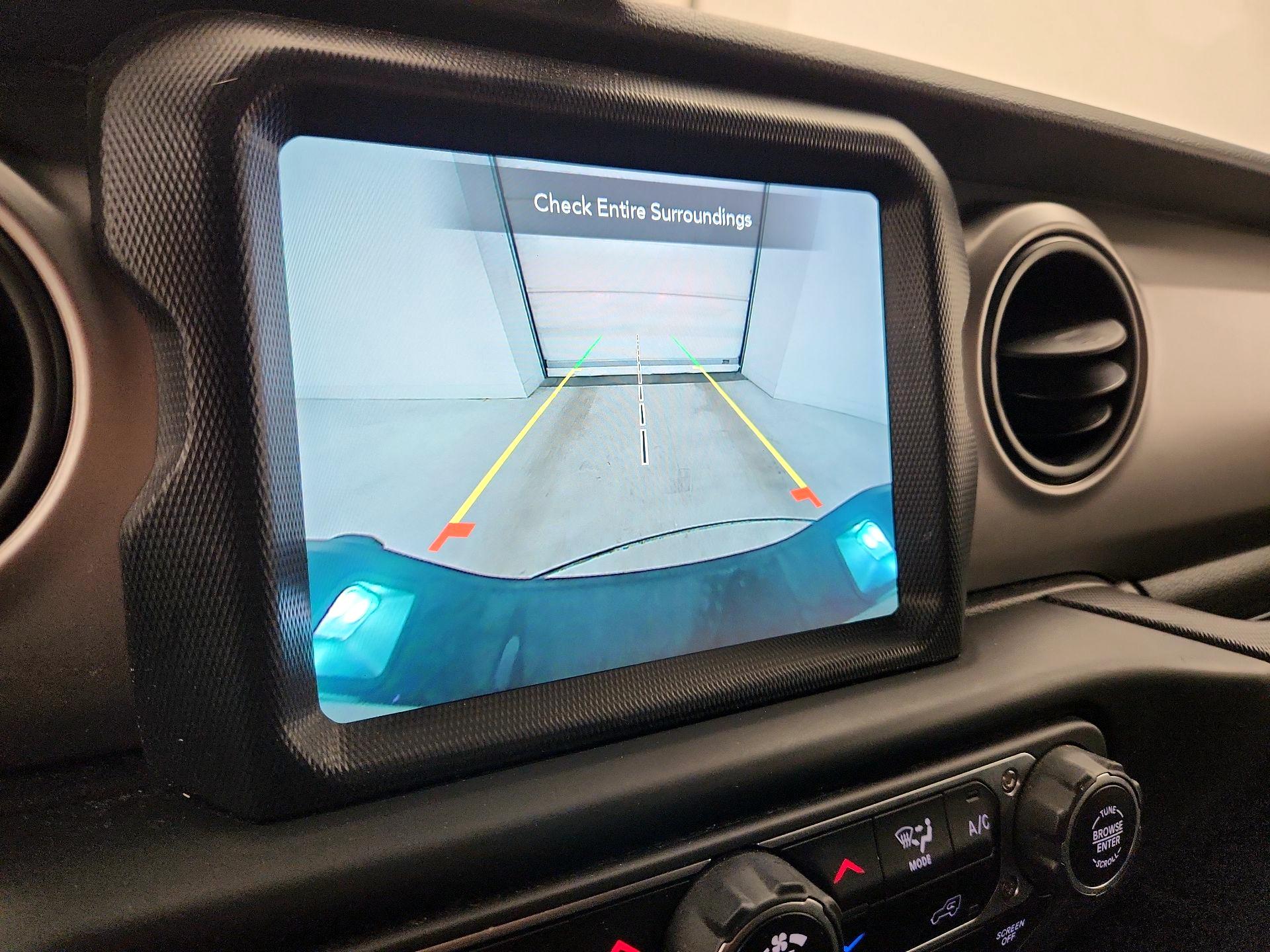 Thumbnail: 2021 Jeep Gladiator - 15