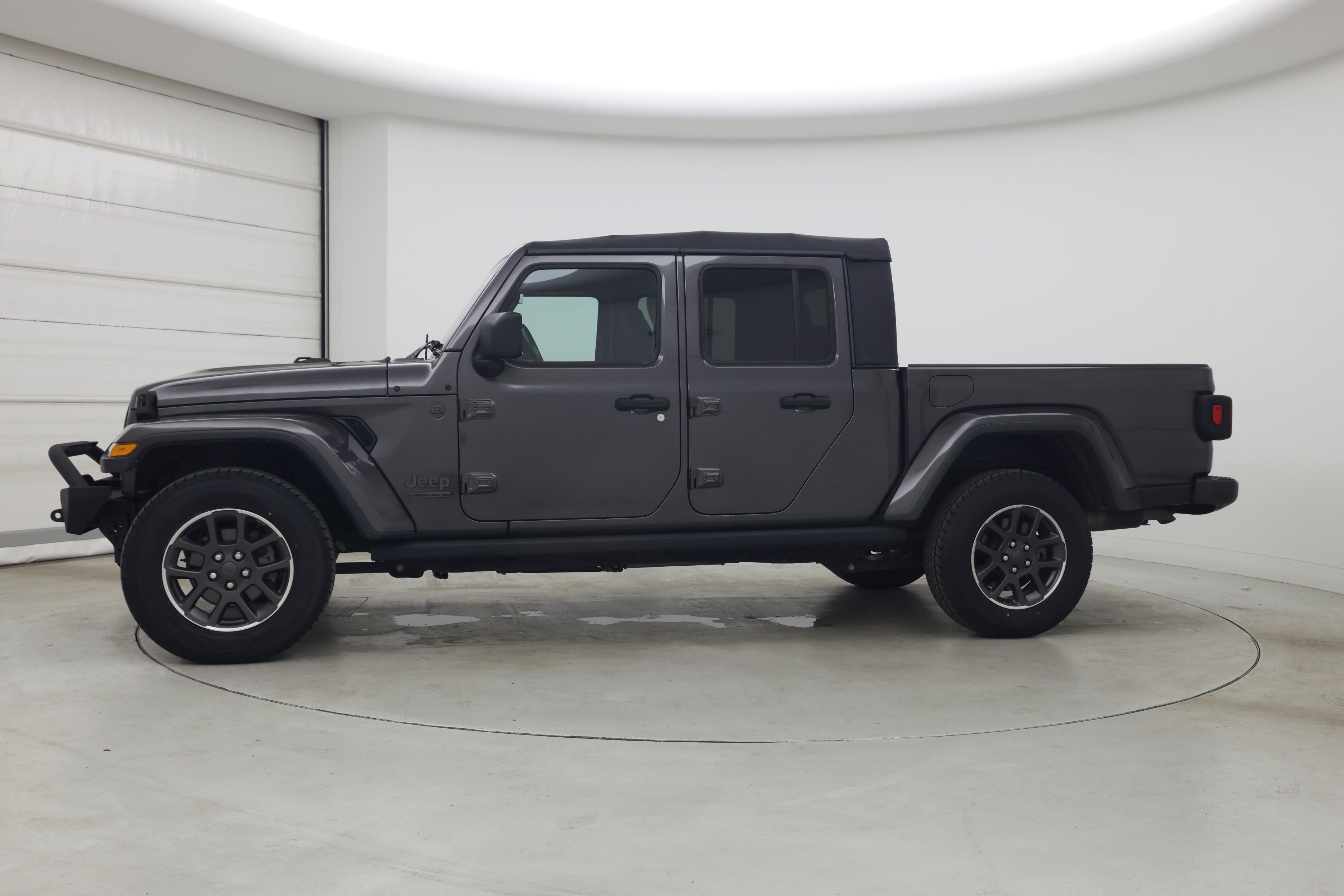 Thumbnail: 2021 Jeep Gladiator - 3