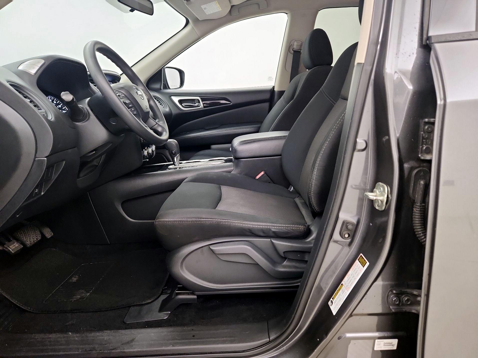 Thumbnail: 2019 Nissan Pathfinder - 11