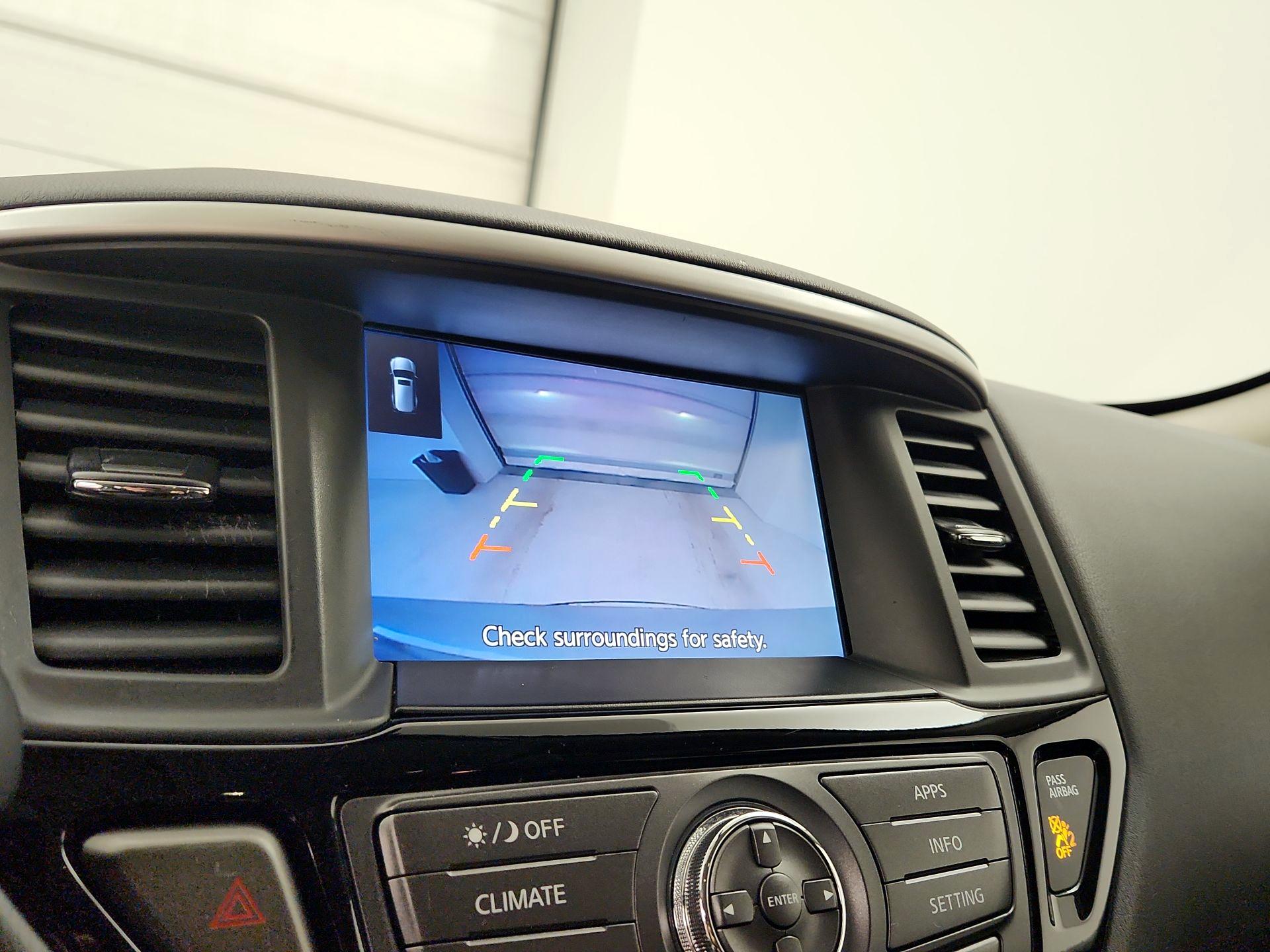 Thumbnail: 2019 Nissan Pathfinder - 14