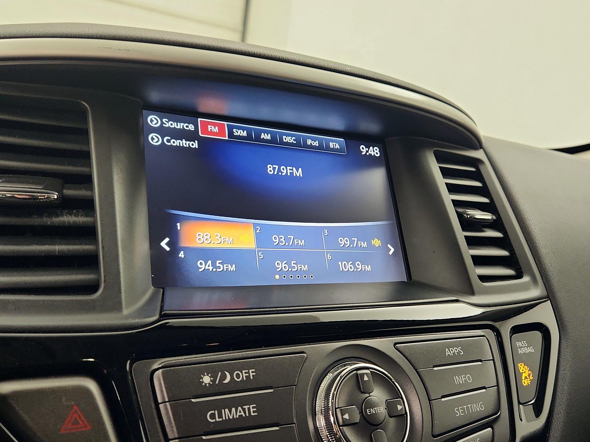 Thumbnail: 2019 Nissan Pathfinder - 15