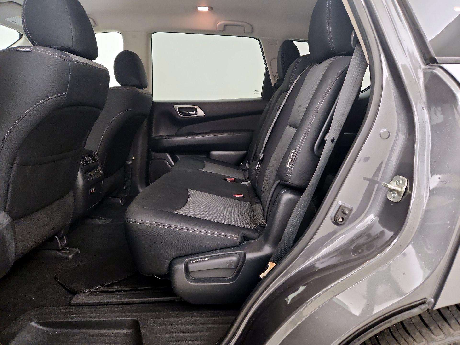 Thumbnail: 2019 Nissan Pathfinder - 19