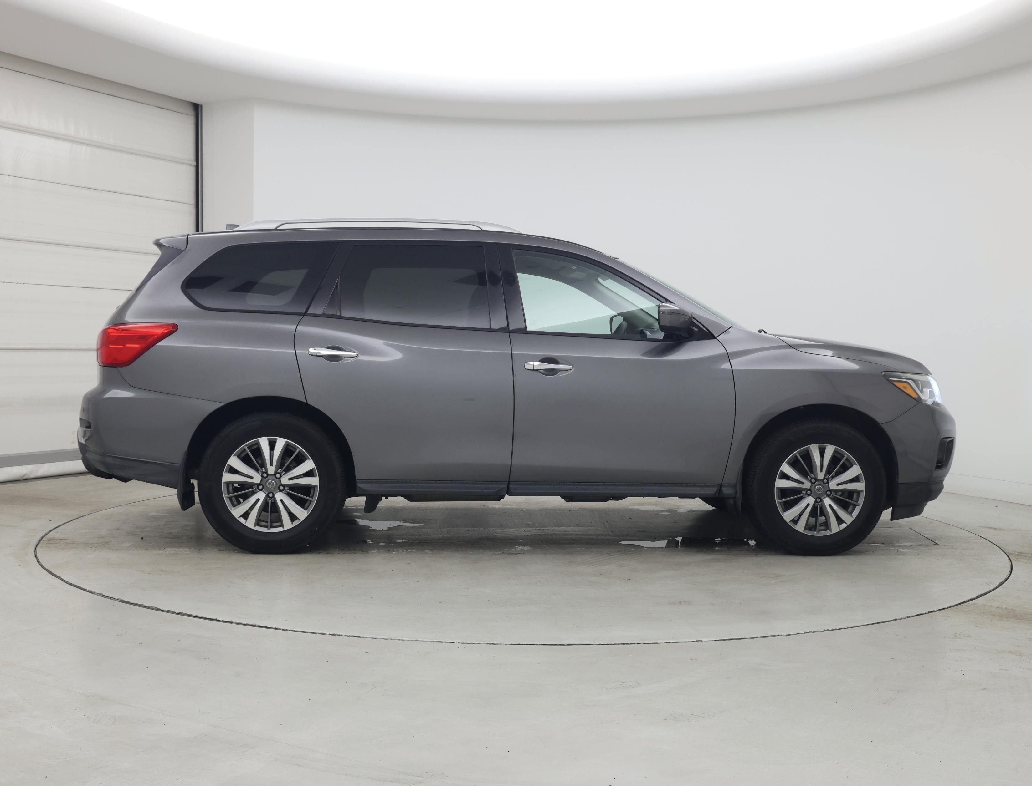 Thumbnail: 2019 Nissan Pathfinder - 7