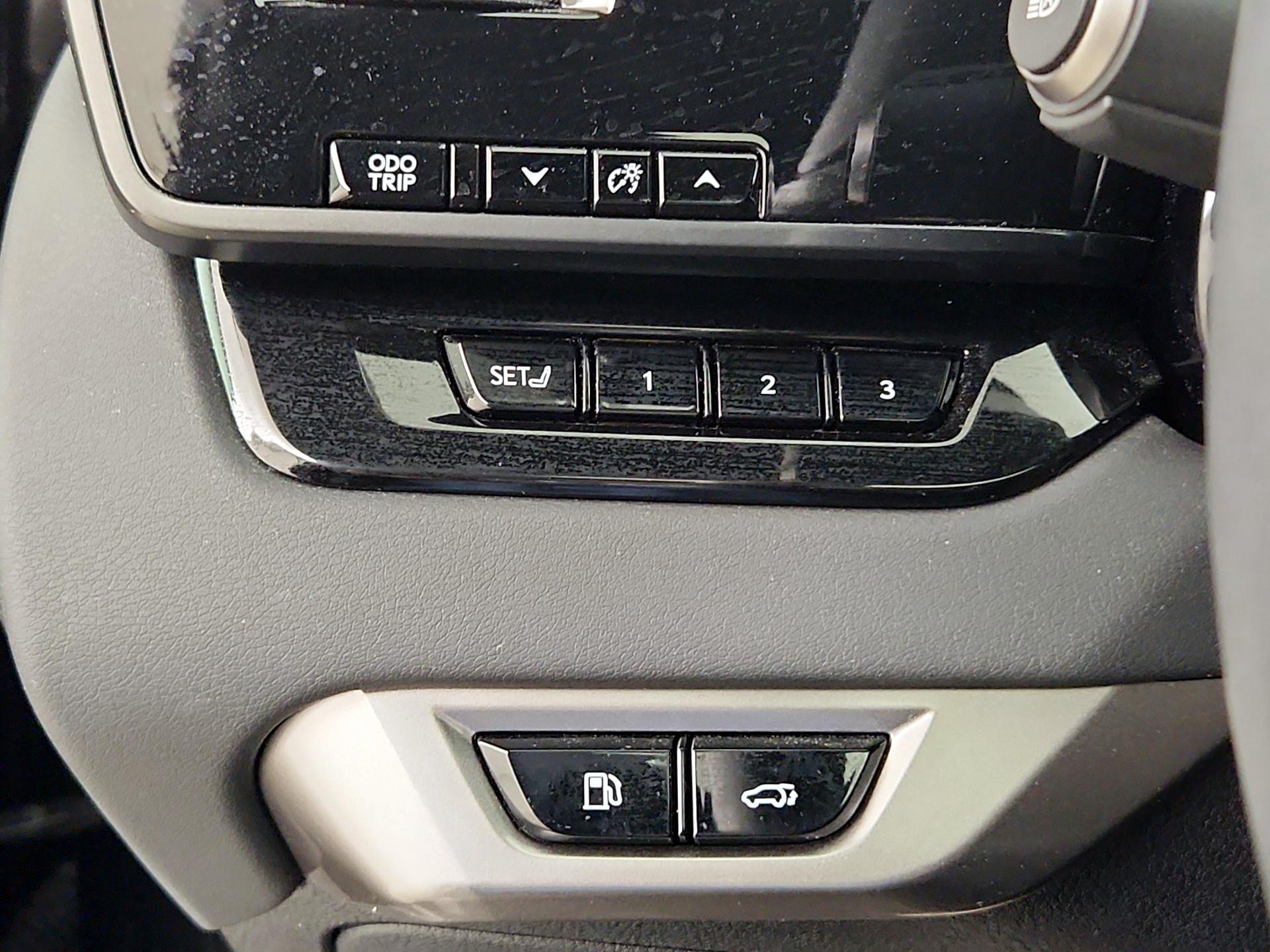 Thumbnail: 2024 Lexus RX - 13