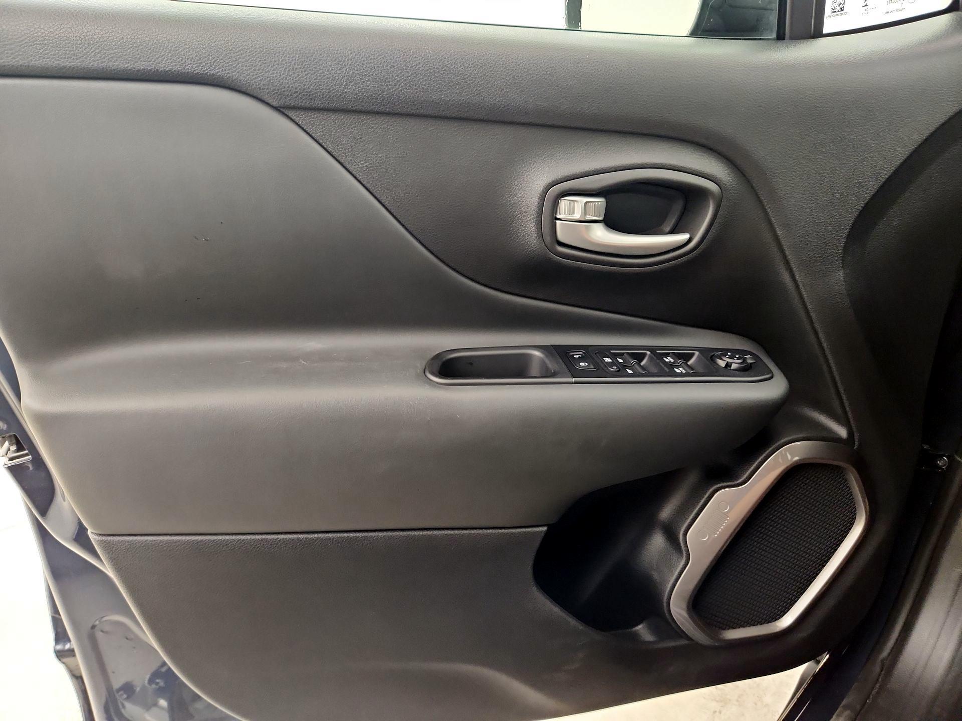 Thumbnail: 2023 Jeep Renegade - 12