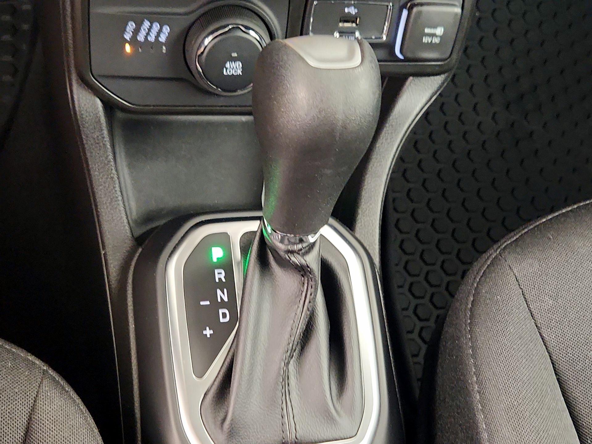 Thumbnail: 2023 Jeep Renegade - 18