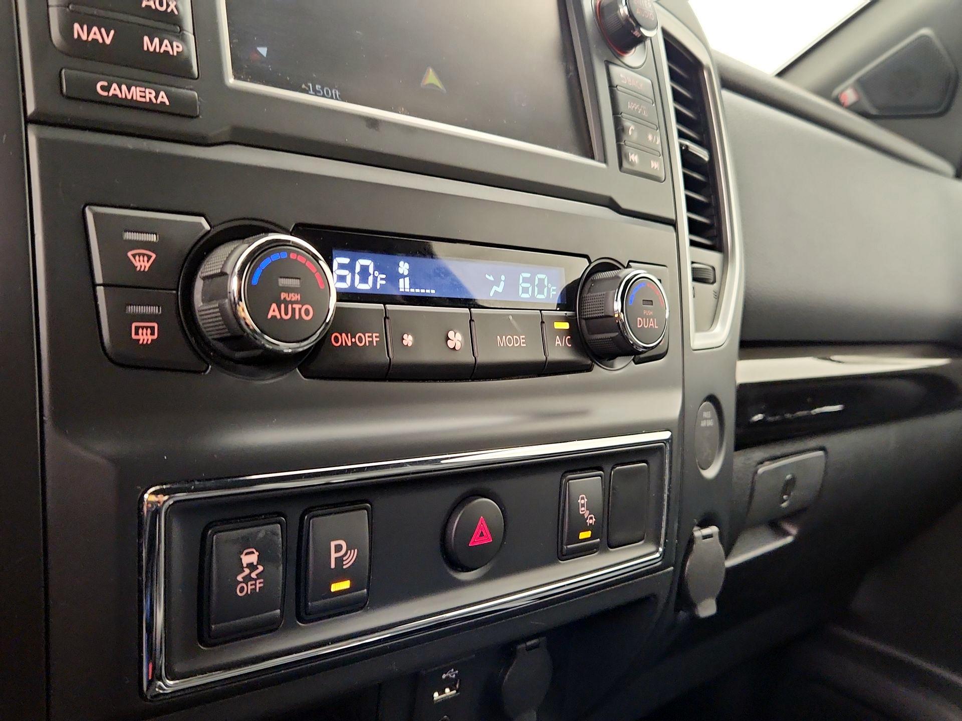Thumbnail: 2018 Nissan Titan - 17