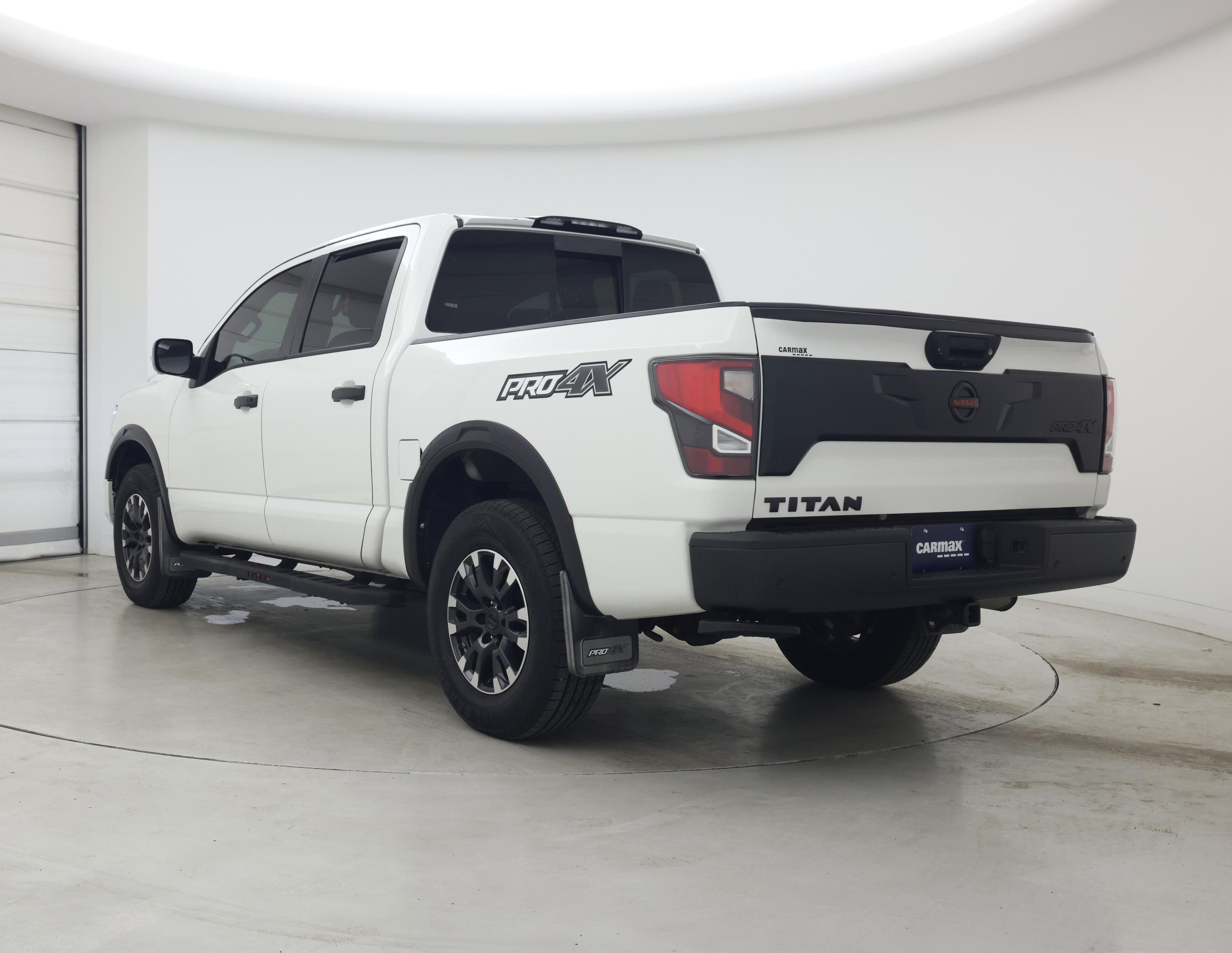 Thumbnail: 2021 Nissan Titan - 2