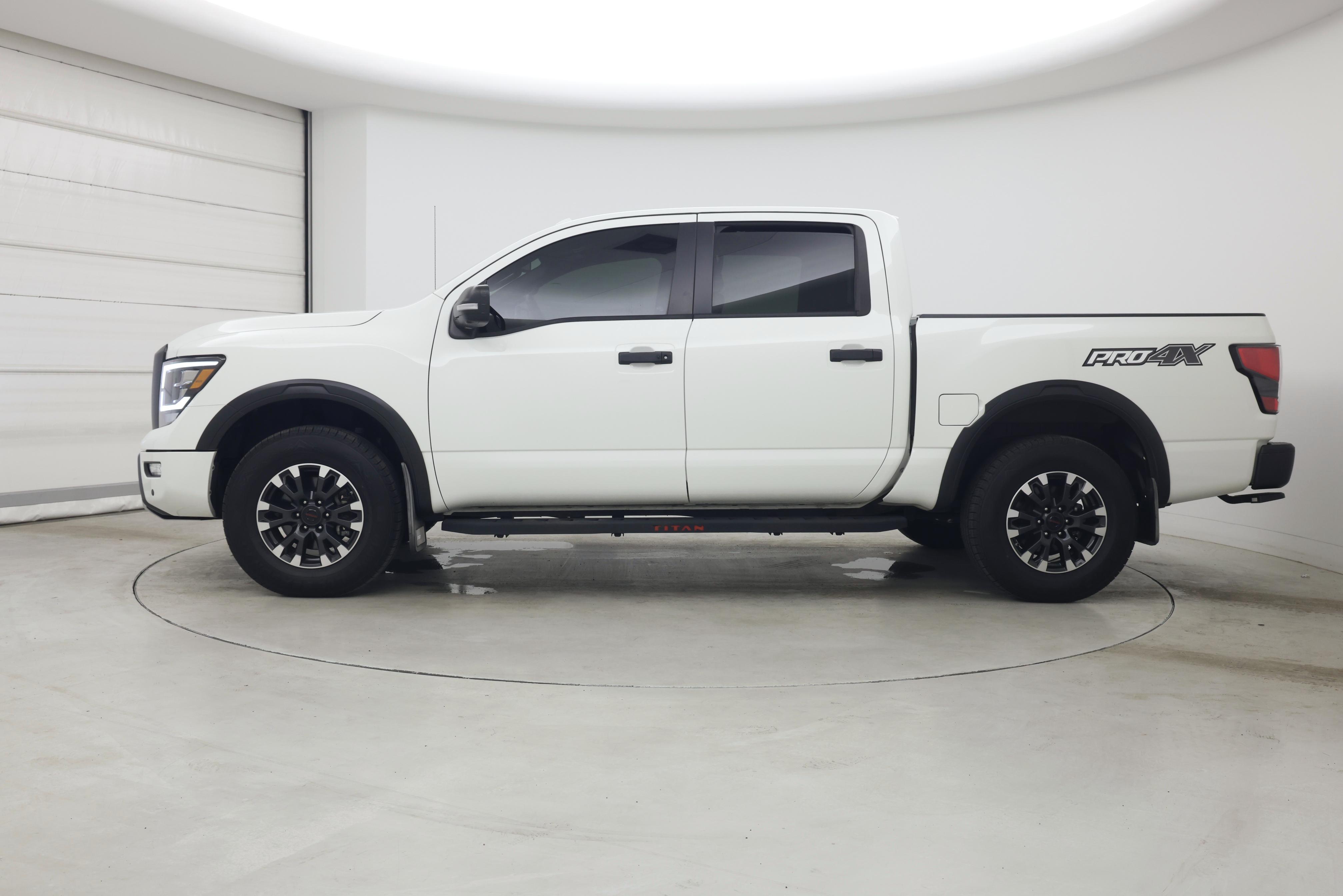 Thumbnail: 2021 Nissan Titan - 3