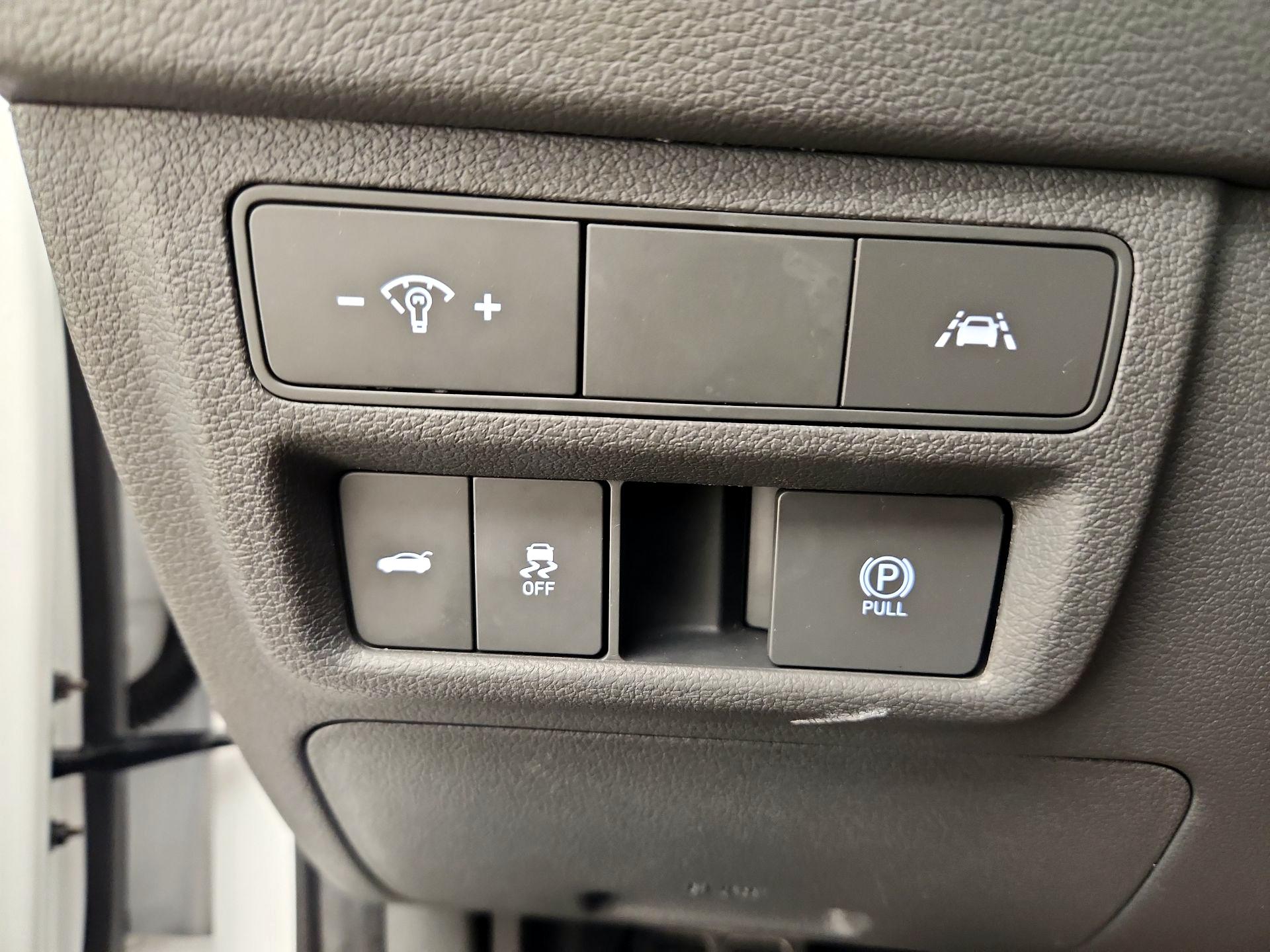 Thumbnail: 2022 Hyundai Sonata - 13