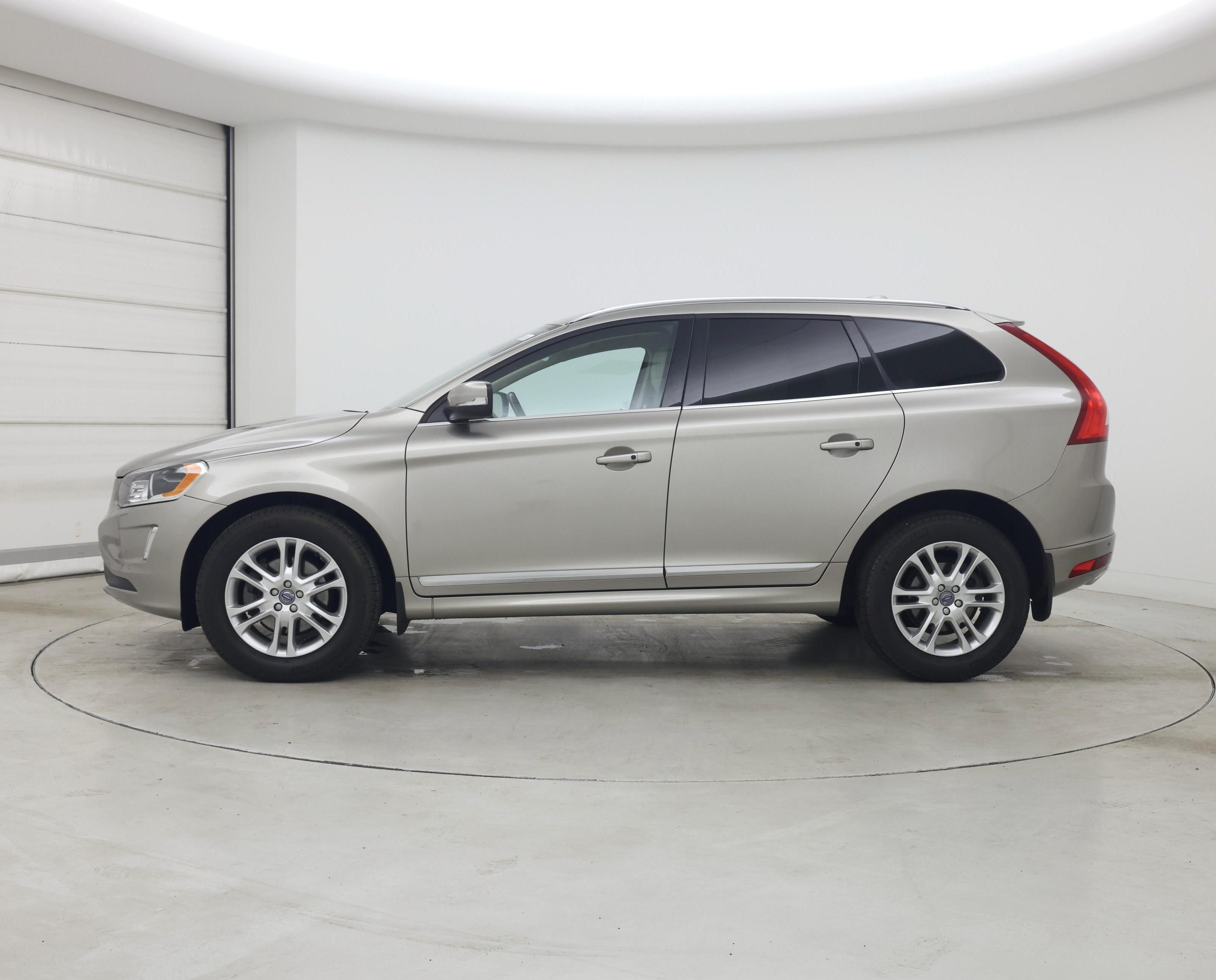 Thumbnail: 2016 Volvo XC60 - 3