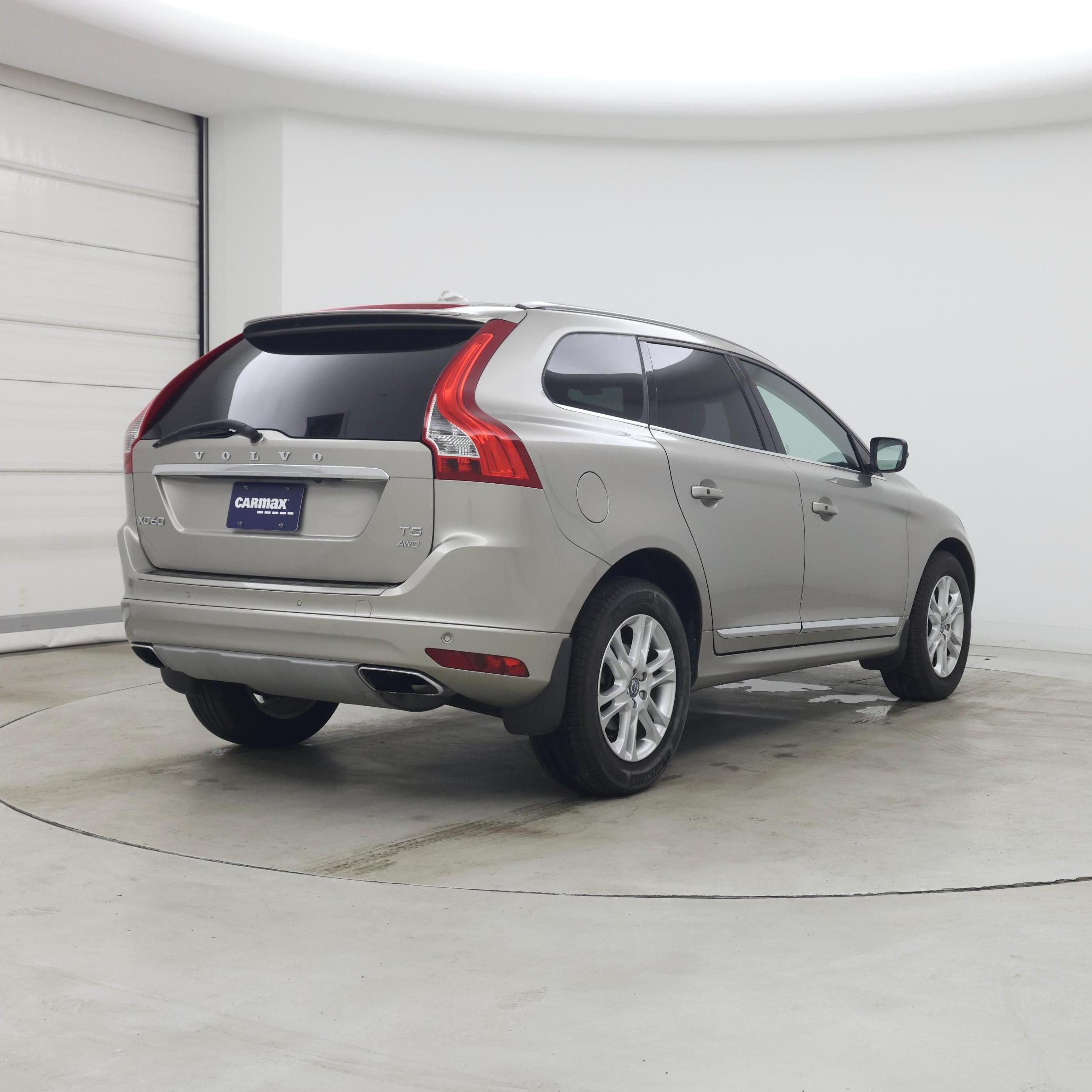Thumbnail: 2016 Volvo XC60 - 8
