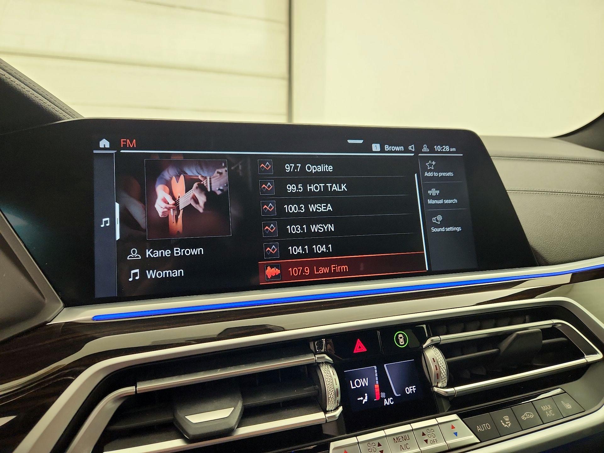 Thumbnail: 2021 BMW X5 - 16