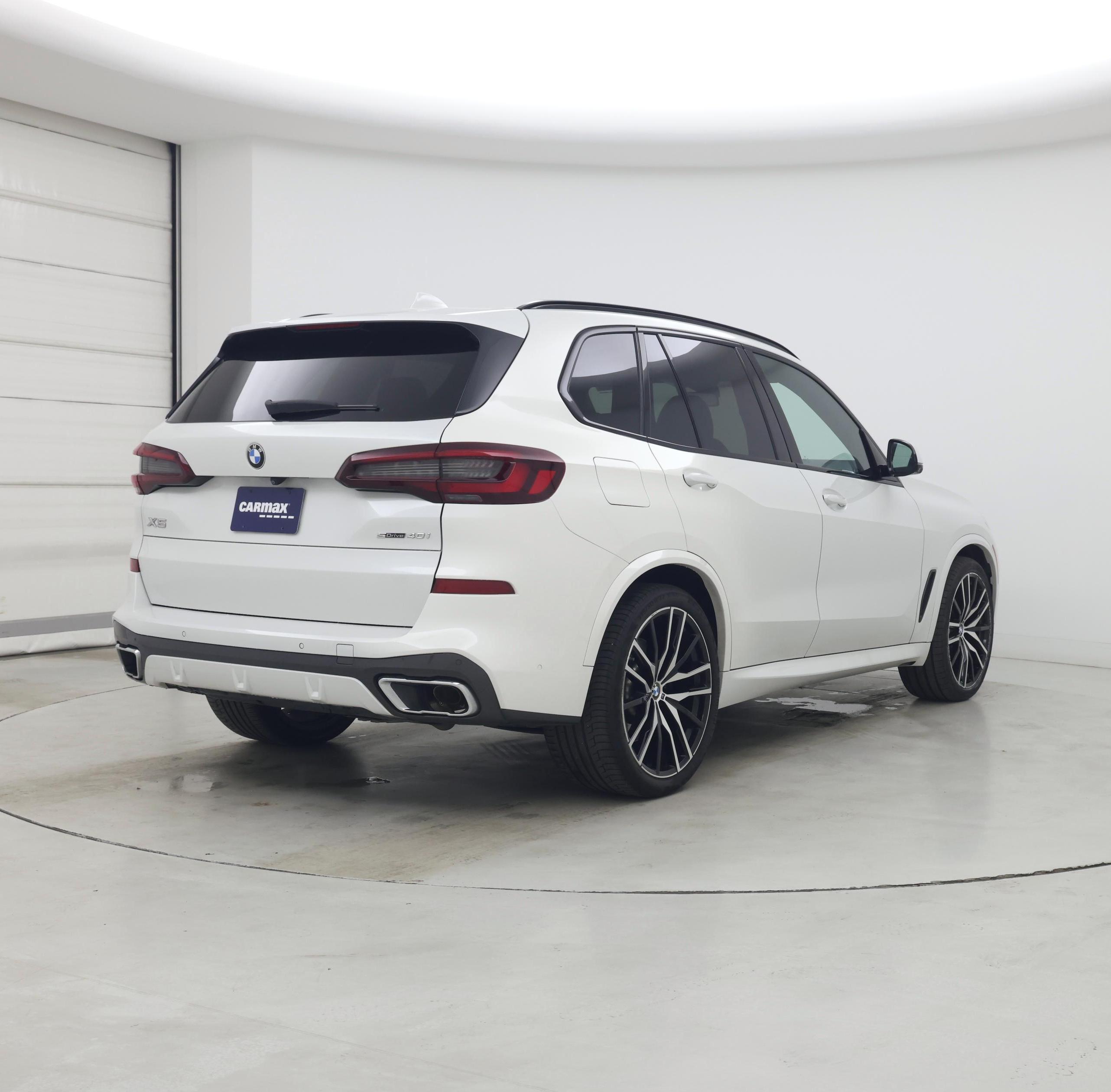 Thumbnail: 2021 BMW X5 - 8