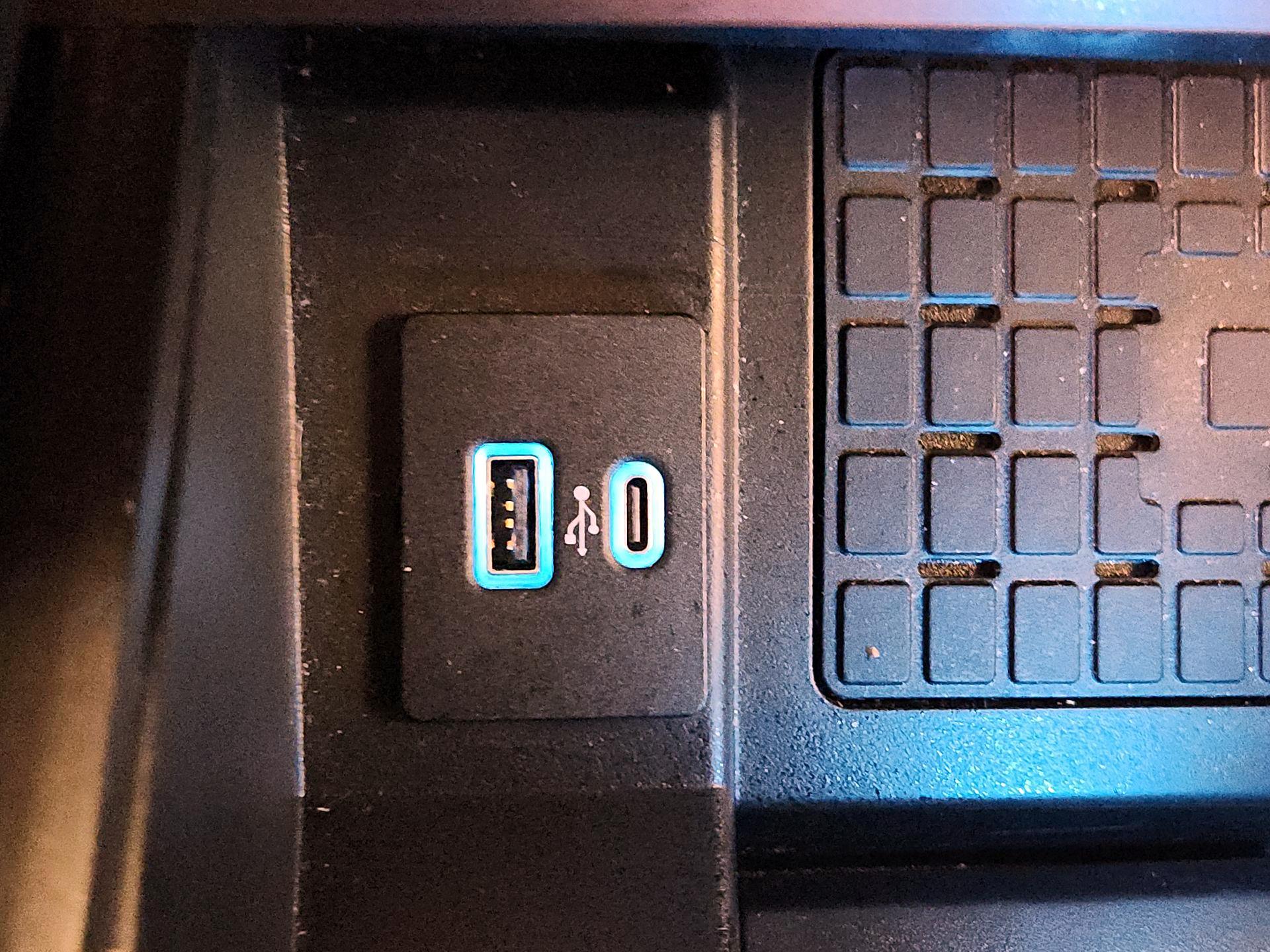 Thumbnail: 2022 Ford Expedition - 19