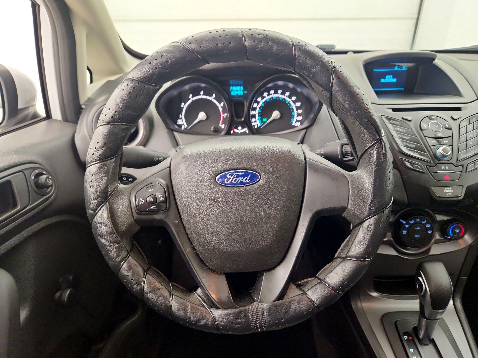 Thumbnail: 2016 Ford Fiesta - 10