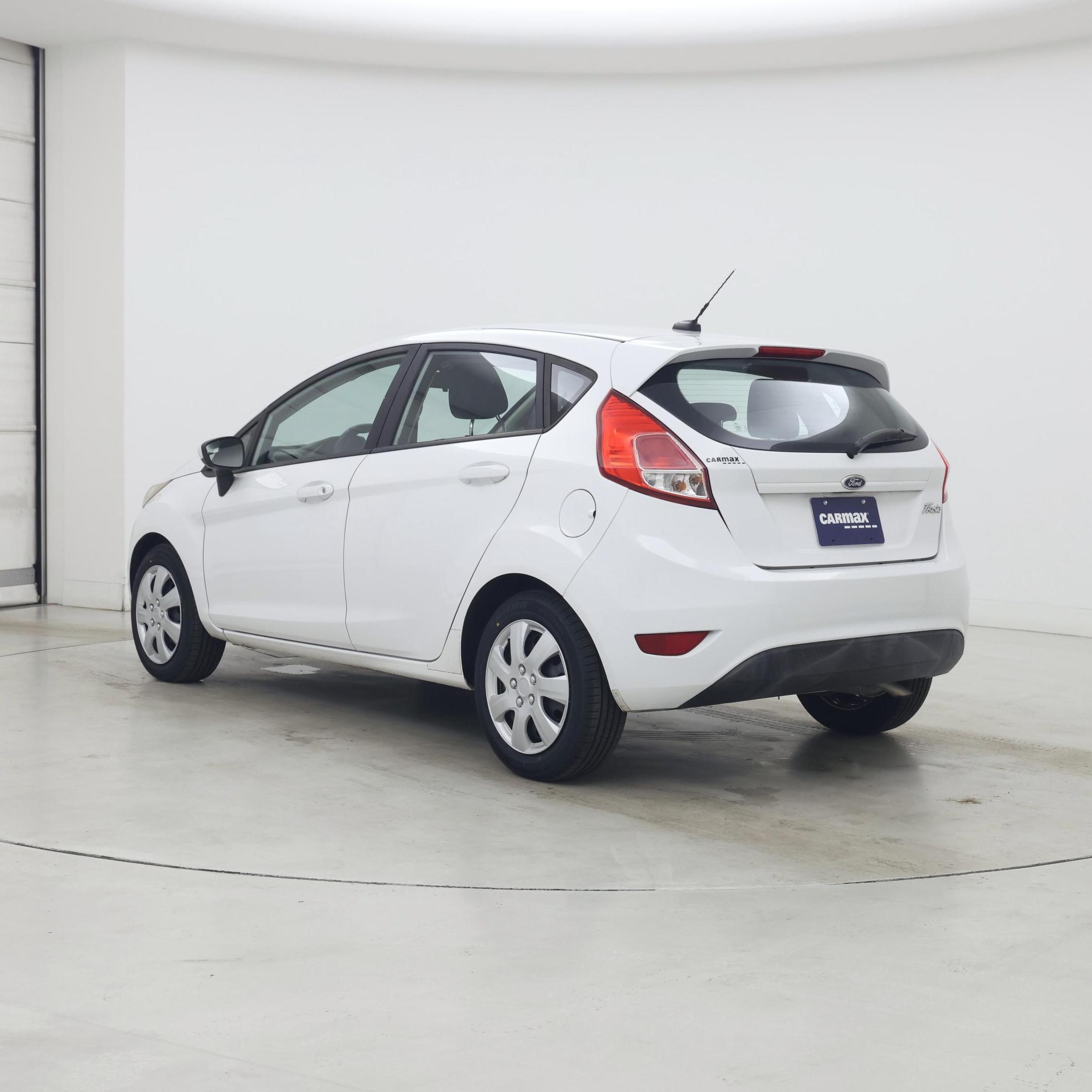 Thumbnail: 2016 Ford Fiesta - 2