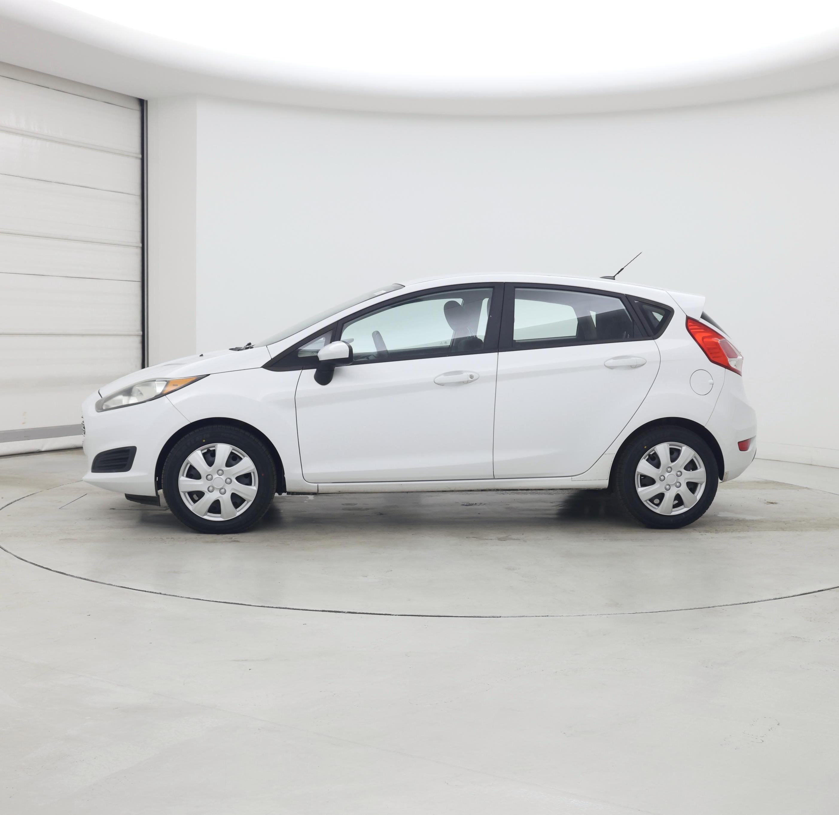 Thumbnail: 2016 Ford Fiesta - 3