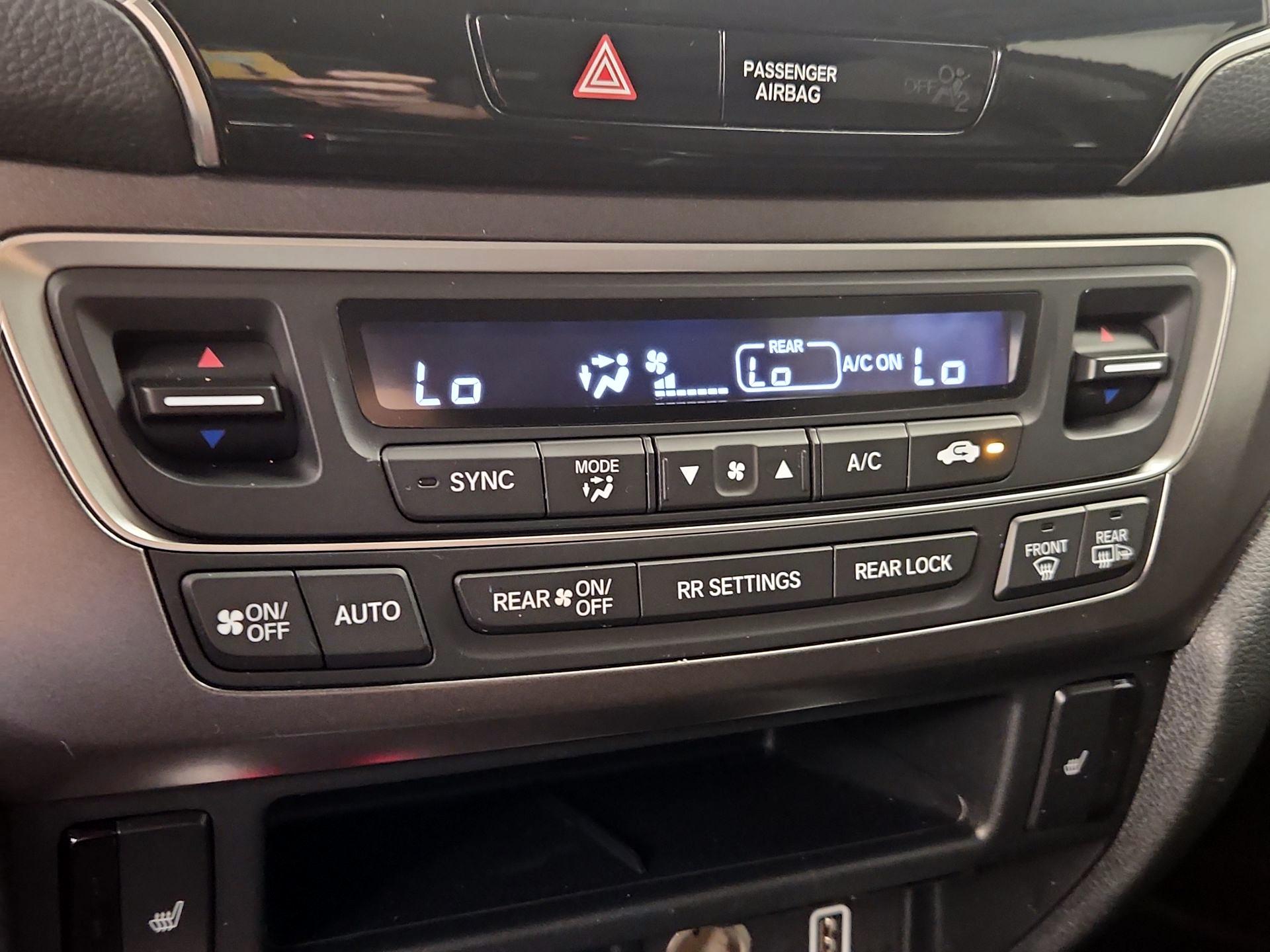 Thumbnail: 2021 Honda Pilot - 16