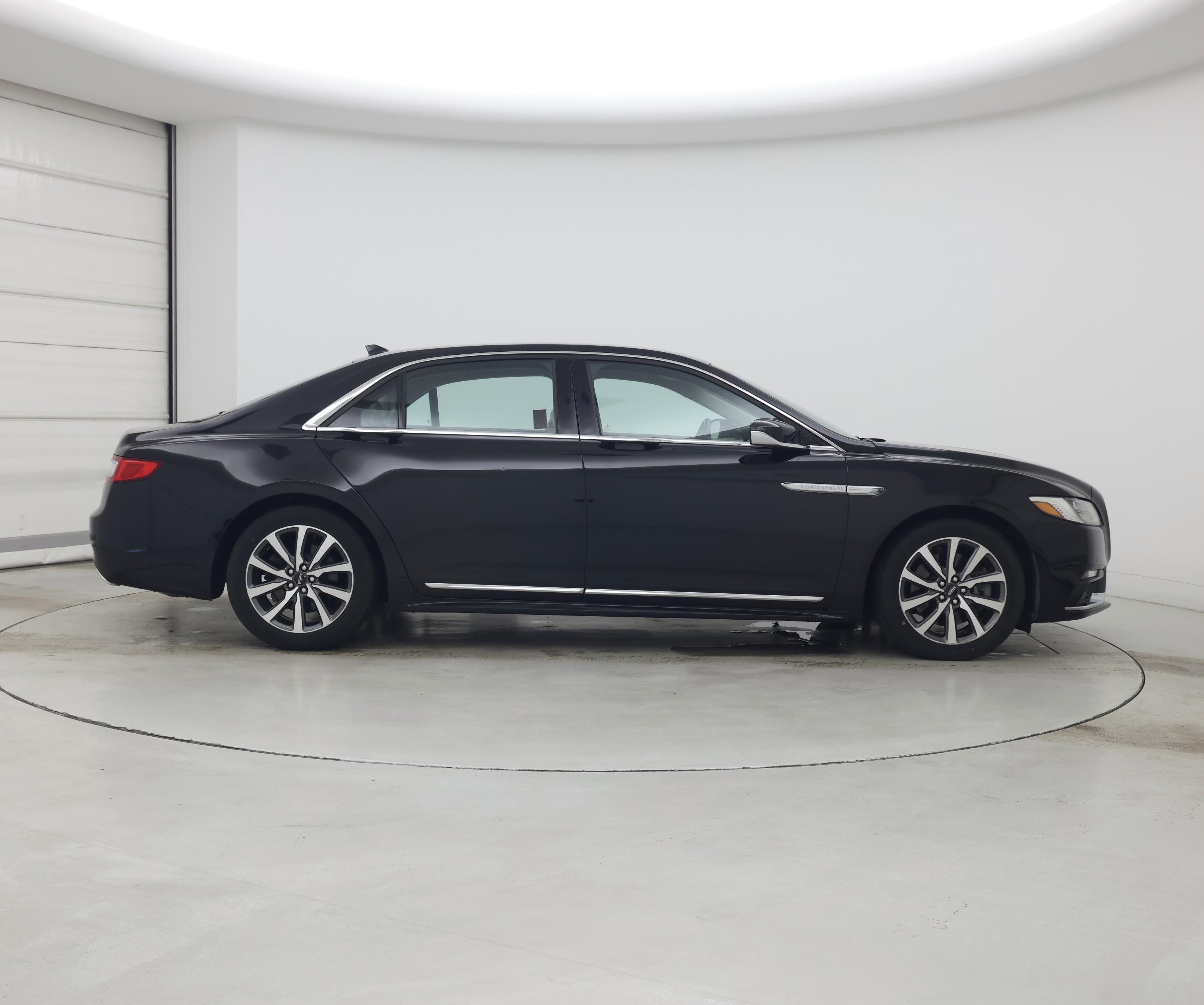 Thumbnail: 2020 Lincoln Continental - 7