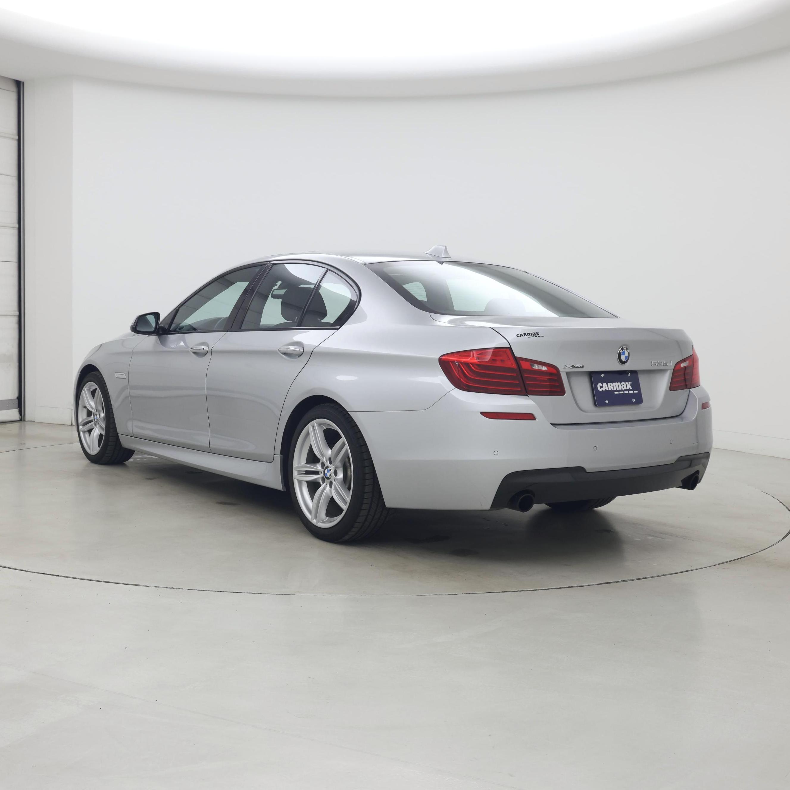 Thumbnail: 2016 BMW 5 Series - 2