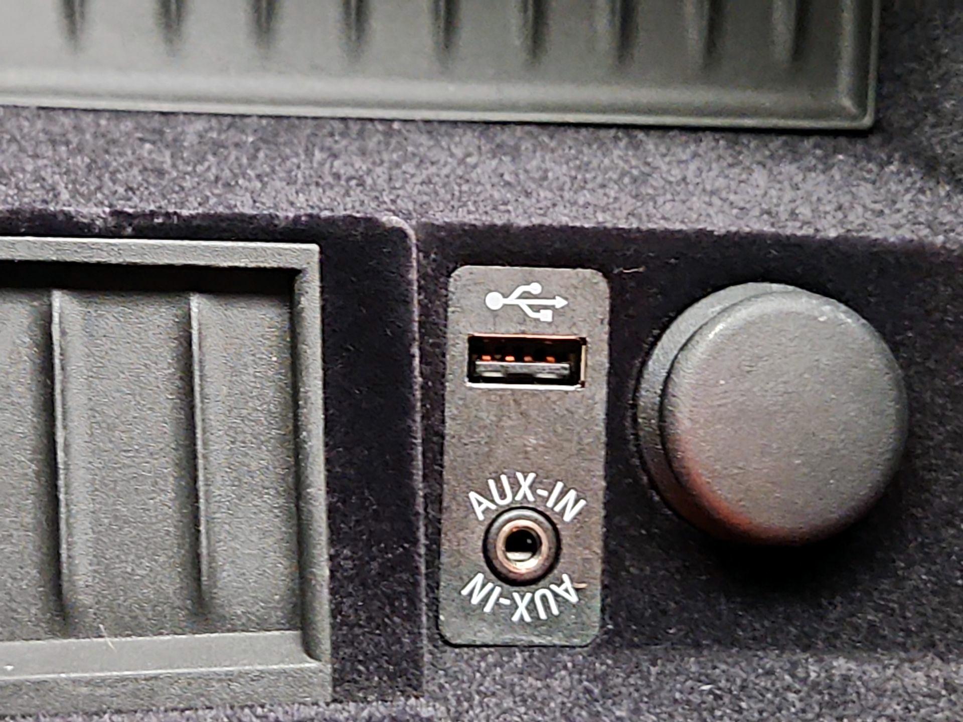 Thumbnail: 2016 BMW 5 Series - 19