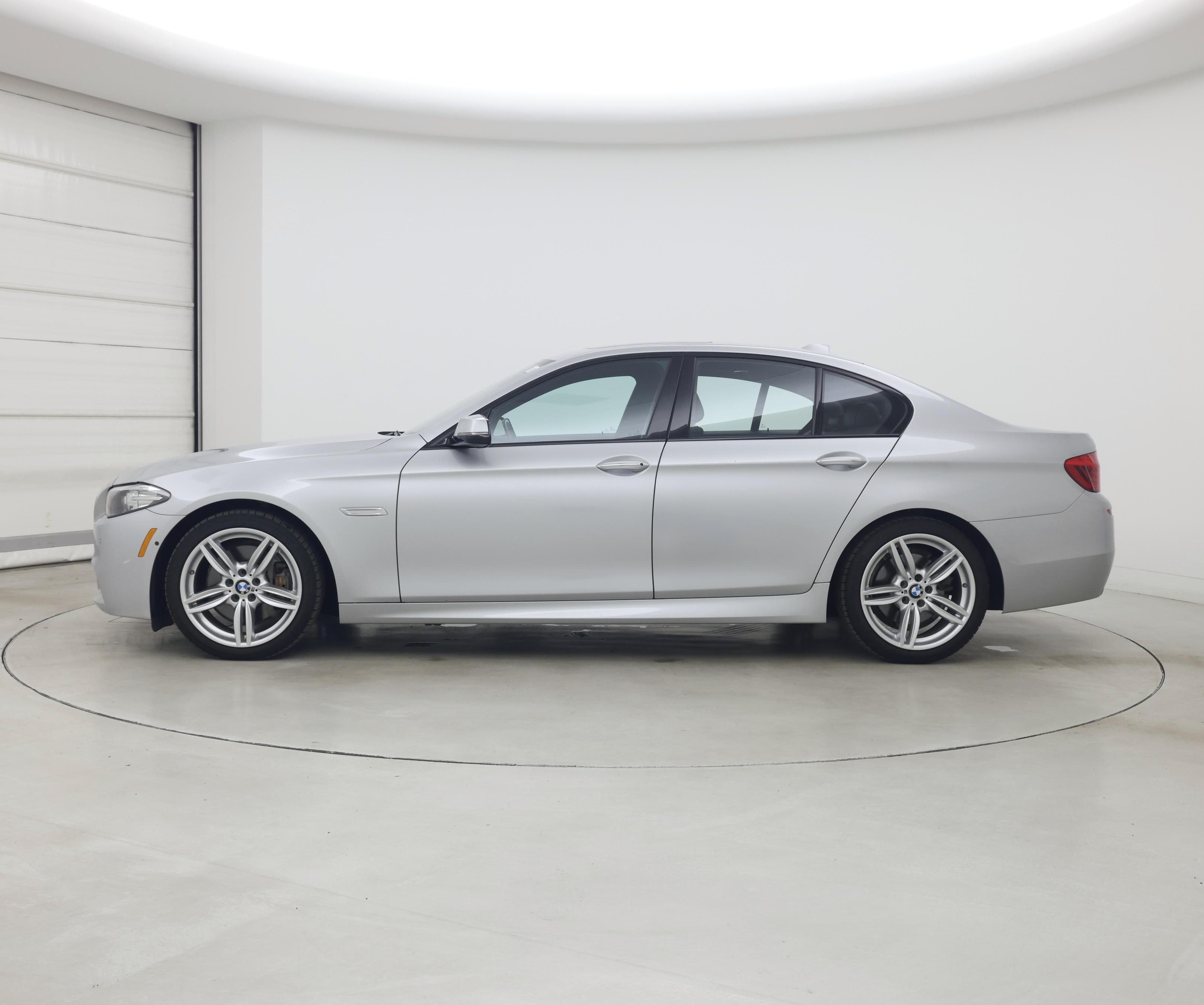 Thumbnail: 2016 BMW 5 Series - 3