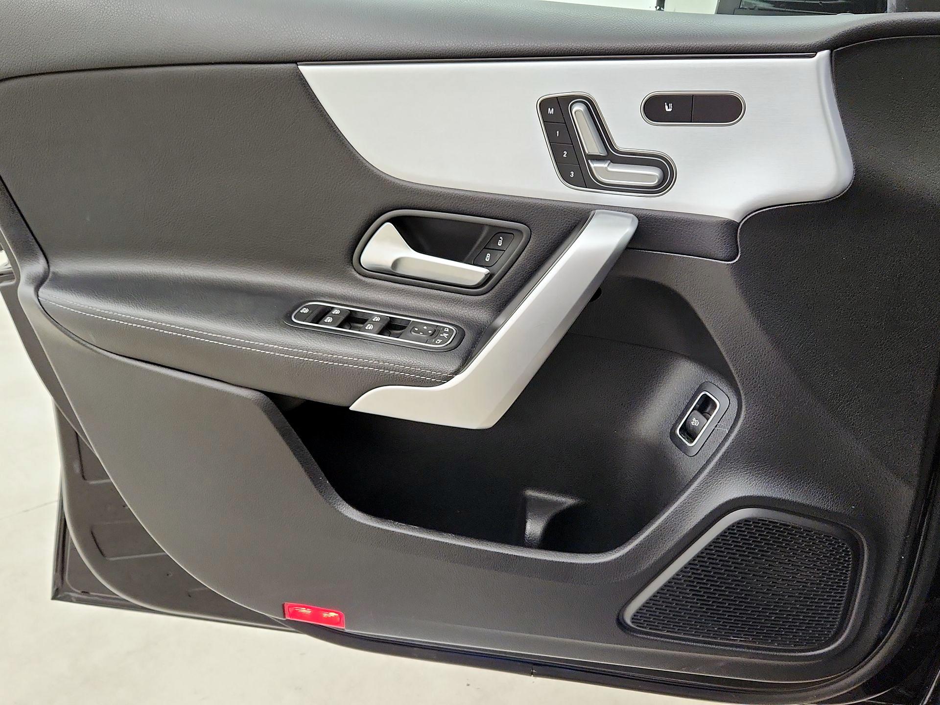 Thumbnail: 2019 Mercedes-Benz A-Class - 12