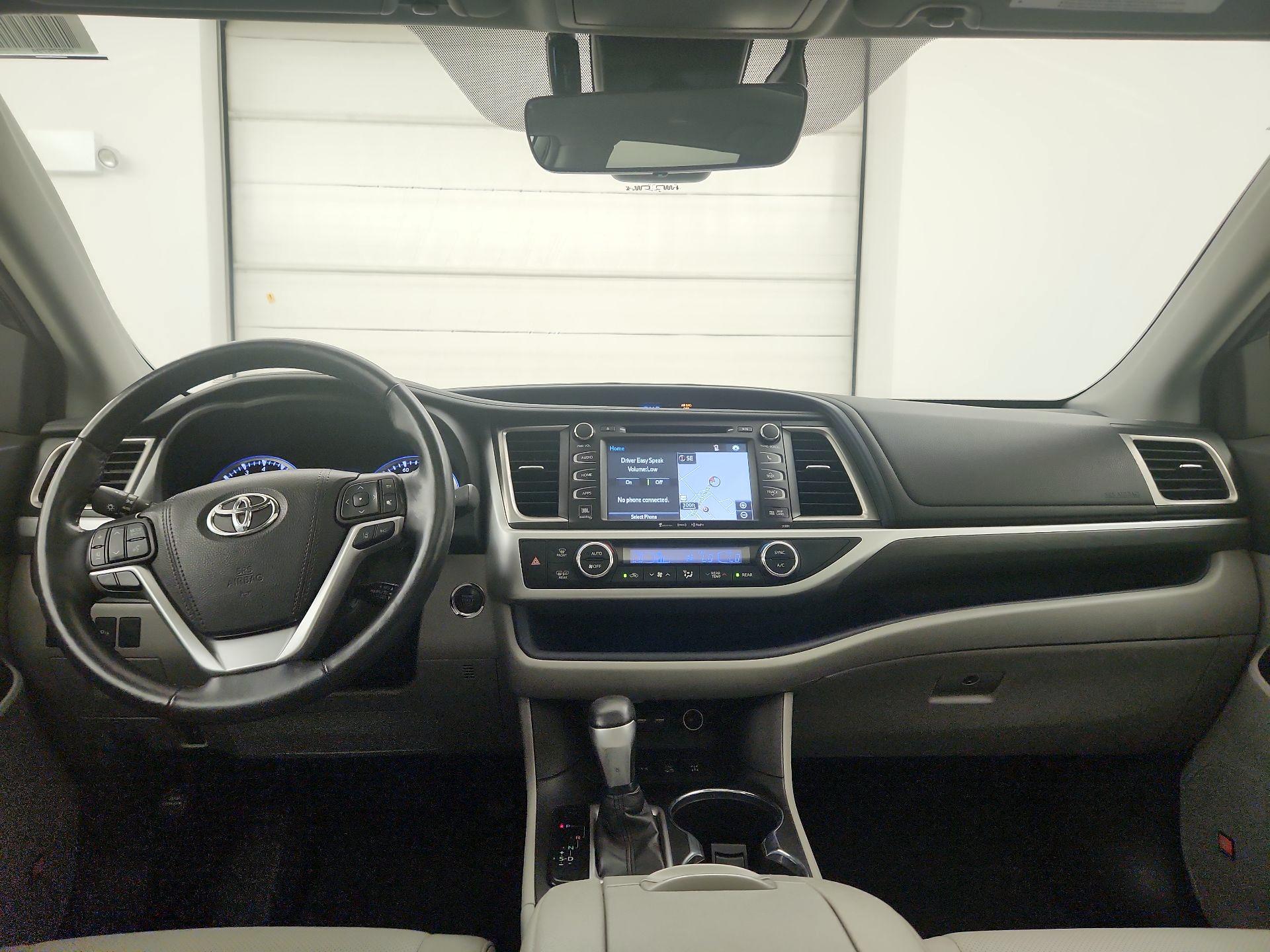 Thumbnail: 2019 Toyota Highlander - 9