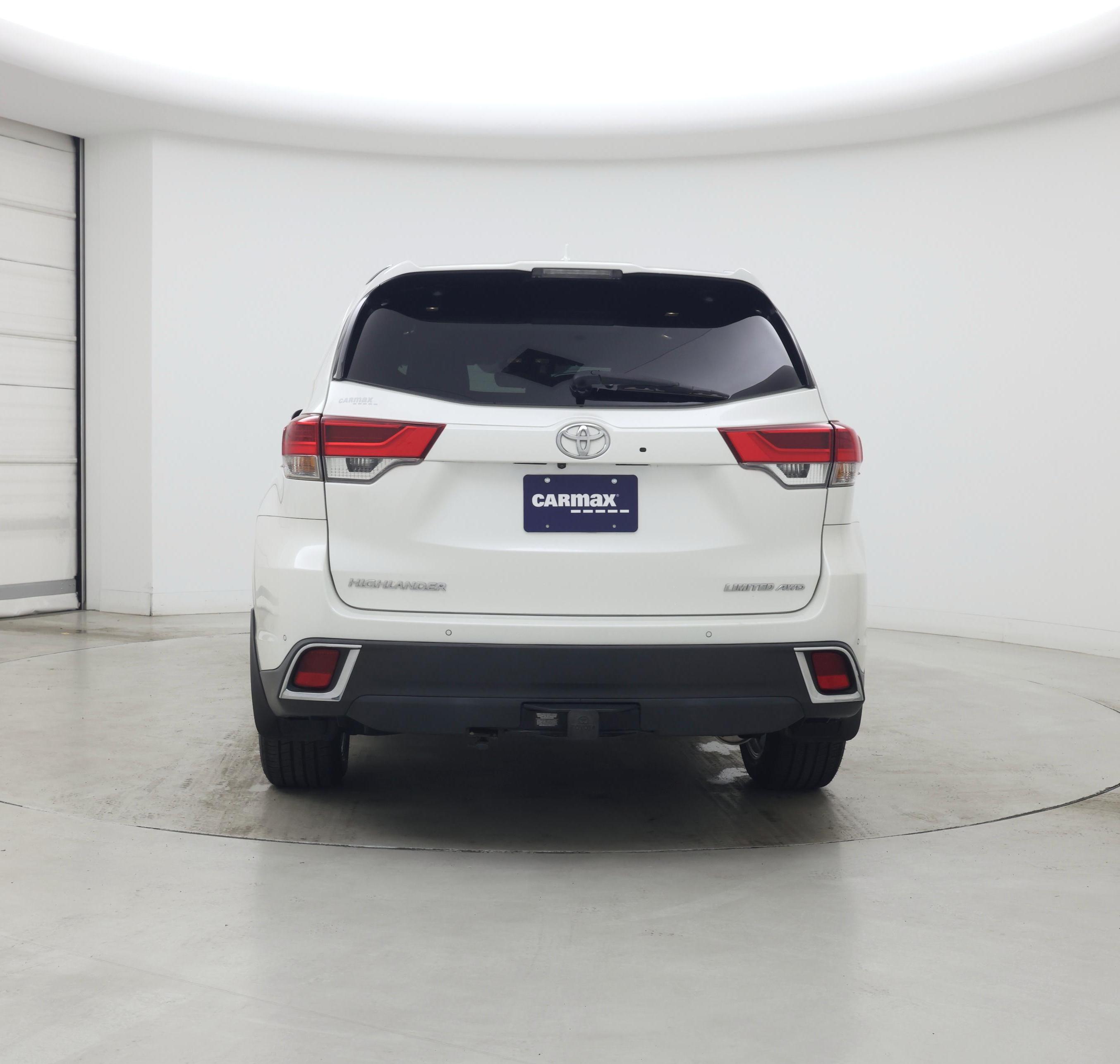 Thumbnail: 2019 Toyota Highlander - 6
